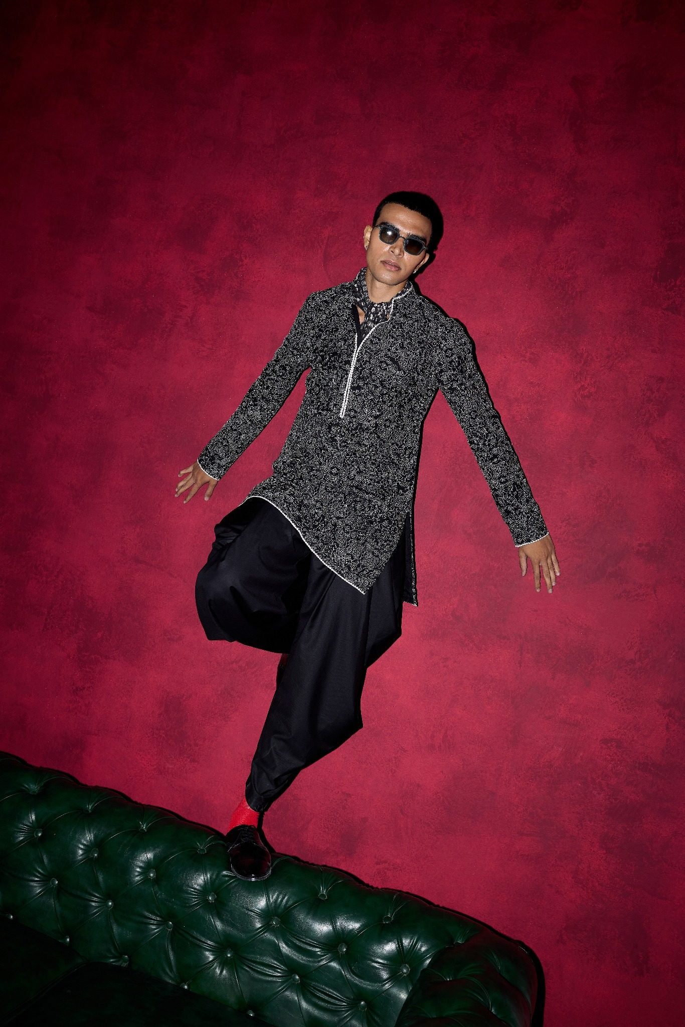 Kasuti Floral+Grid Deep Neck Kurta