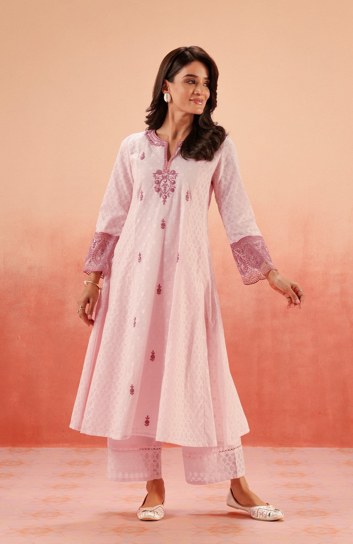GULNAAR PINK JACQUARD EMBROIDERED HANDCRAFTED KURTA SET