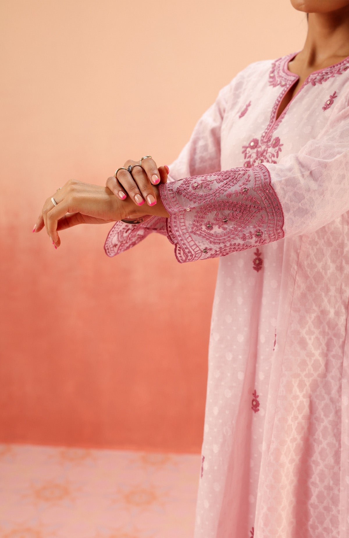 GULNAAR PINK JACQUARD EMBROIDERED HANDCRAFTED KURTA SET