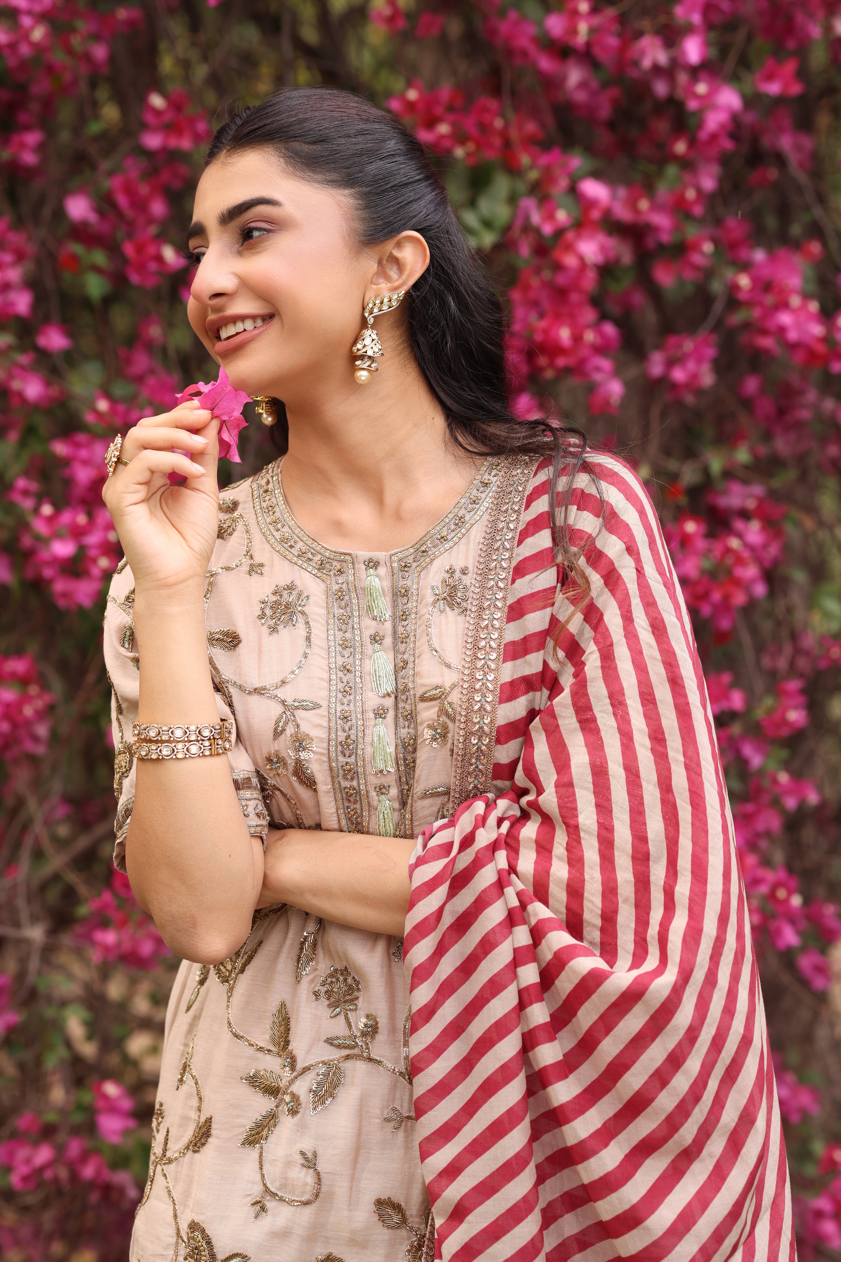 BEIGE ZAREEN SHARARA