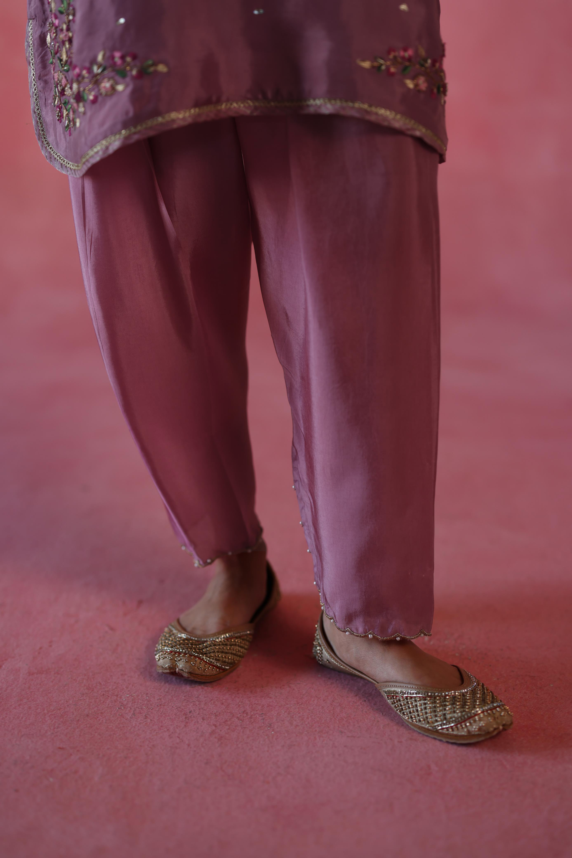 Kewra Kurta Set
