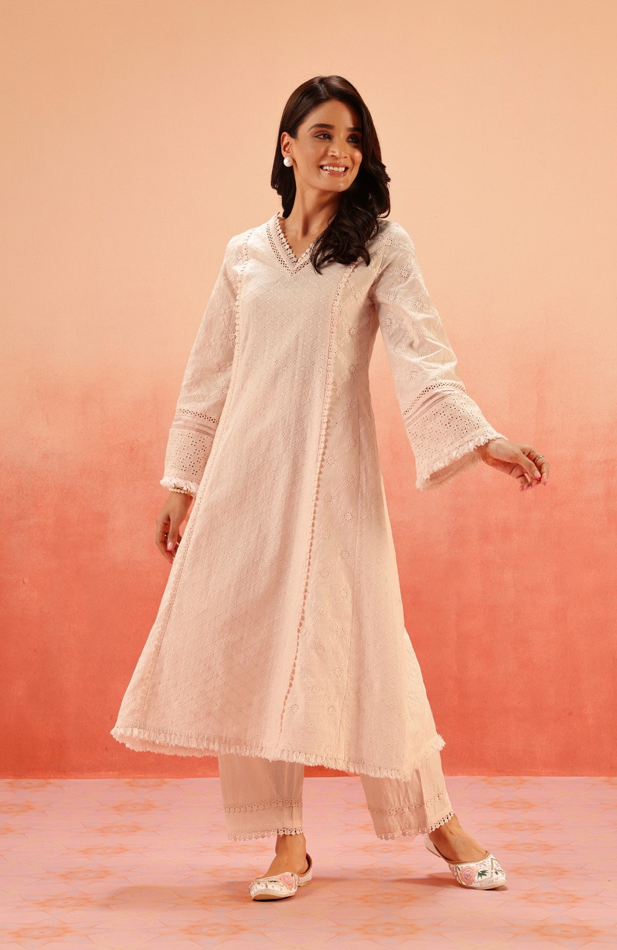 MIRA PINK SCHIFFLI KURTA SET