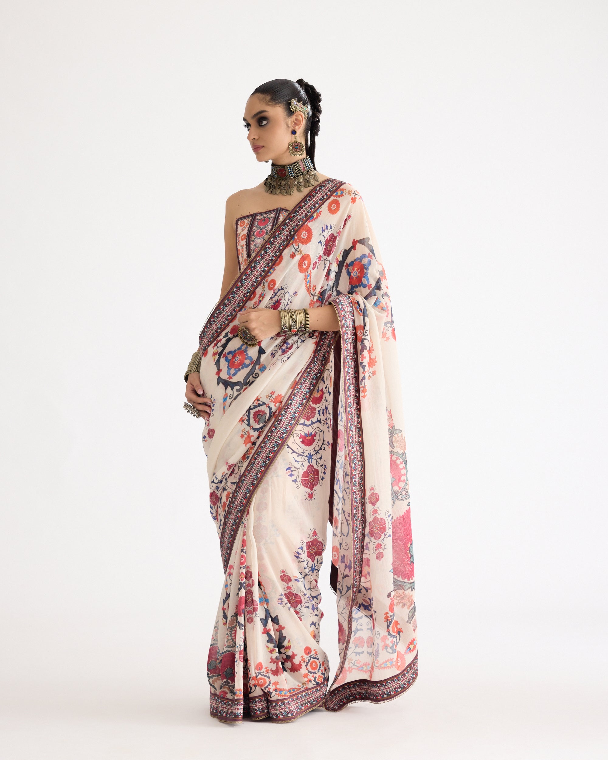 Bukhara : Saavi Multi