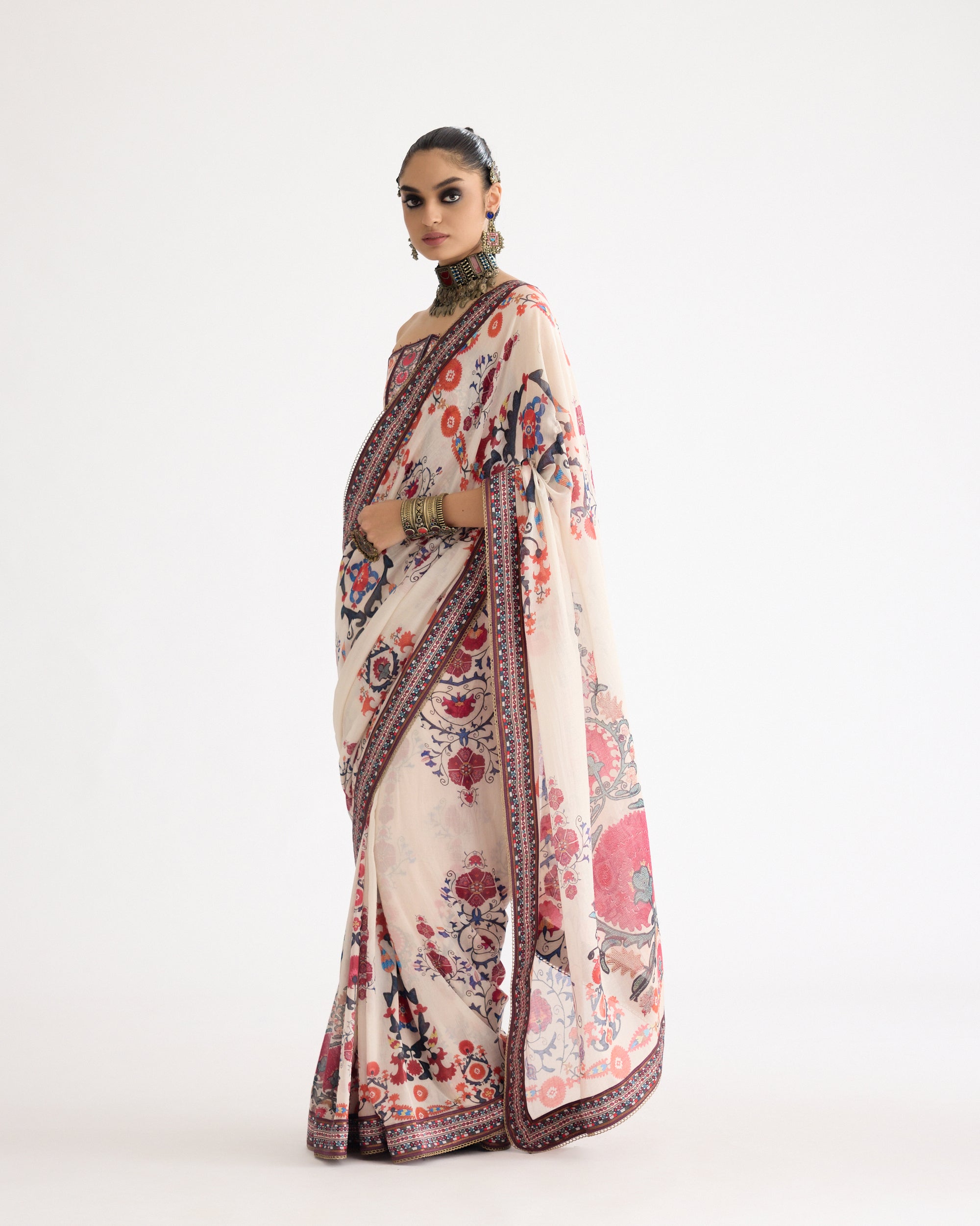 Bukhara : Saavi Multi