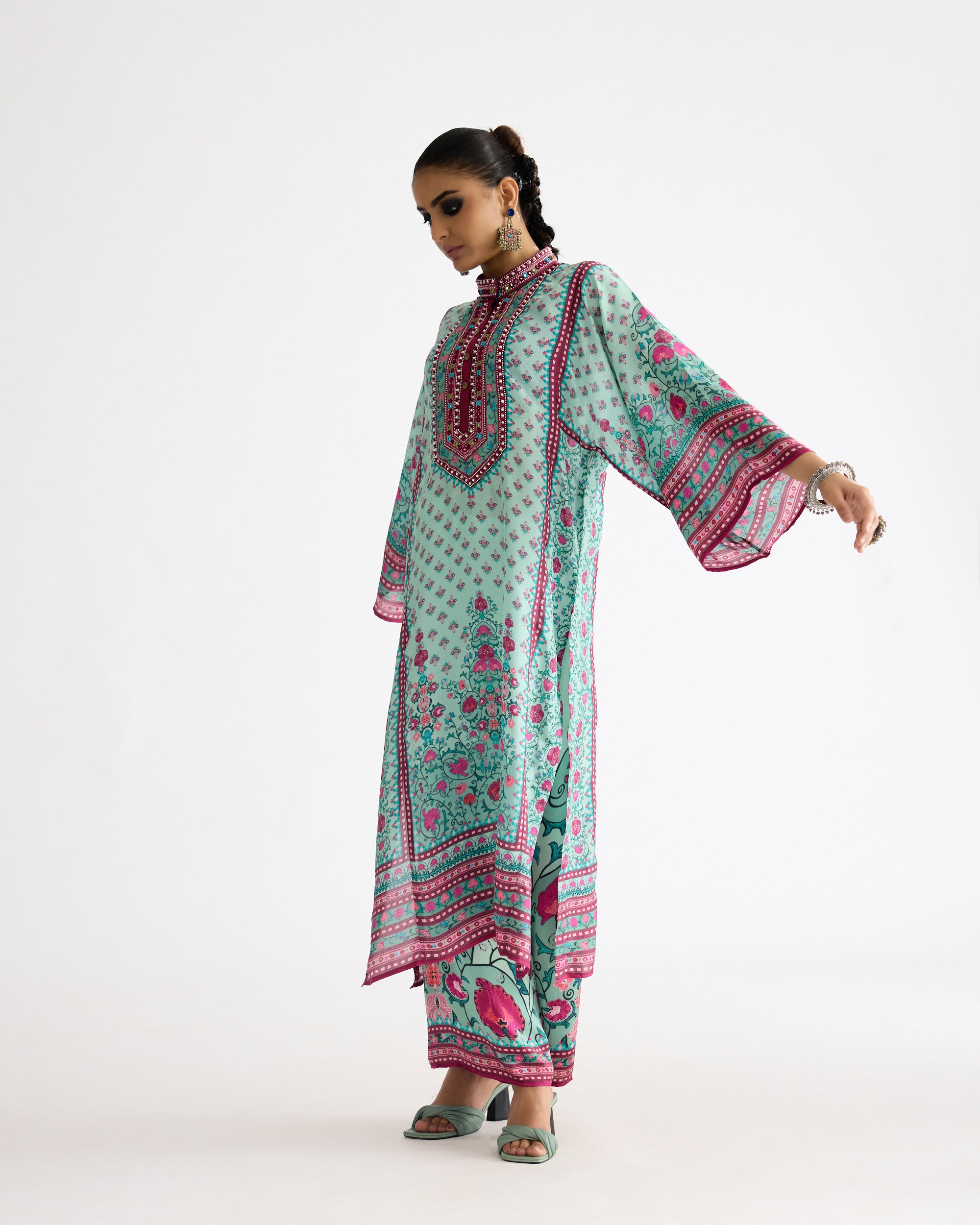 Bukhara : Gayatri