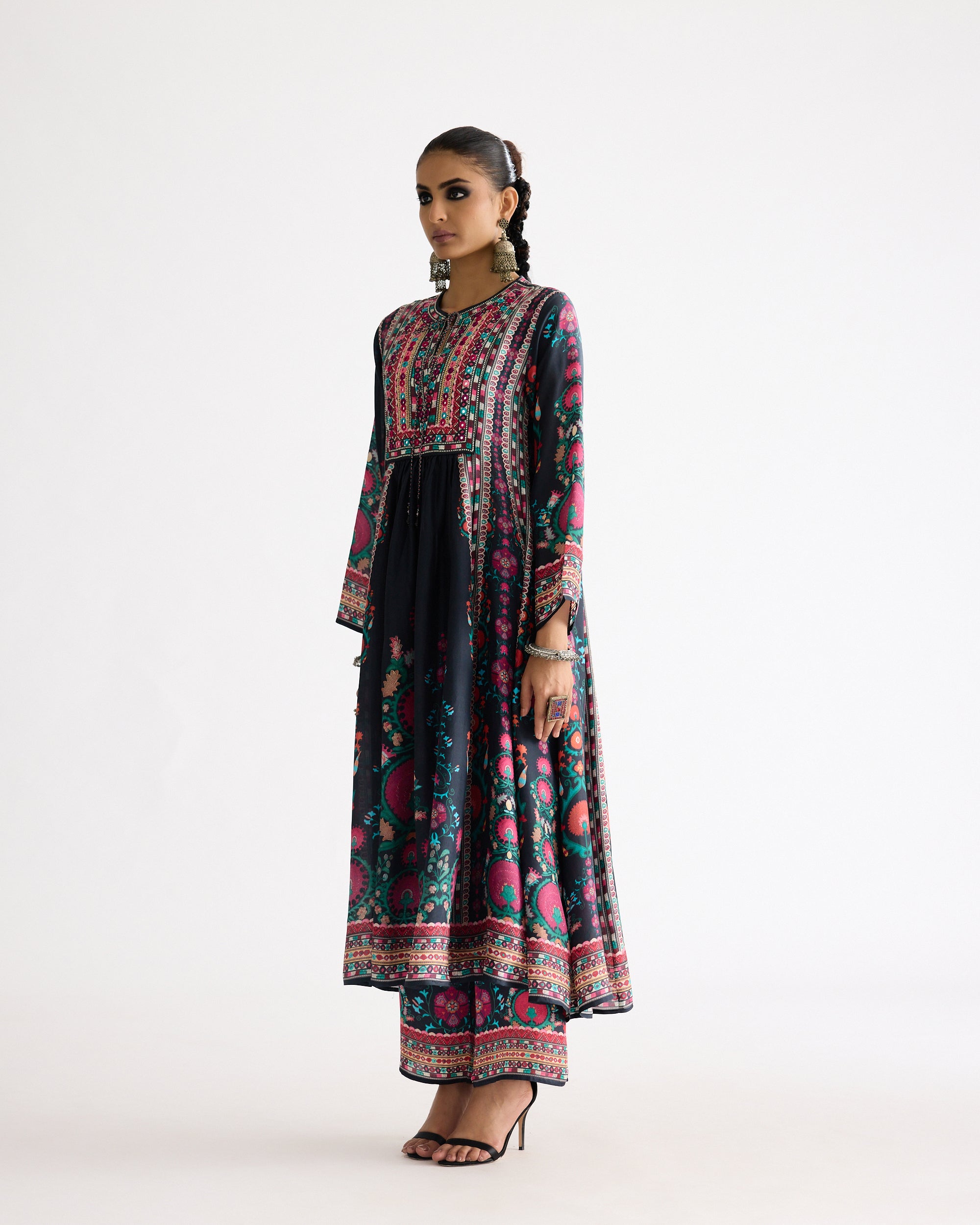 Bukhara : Anisha