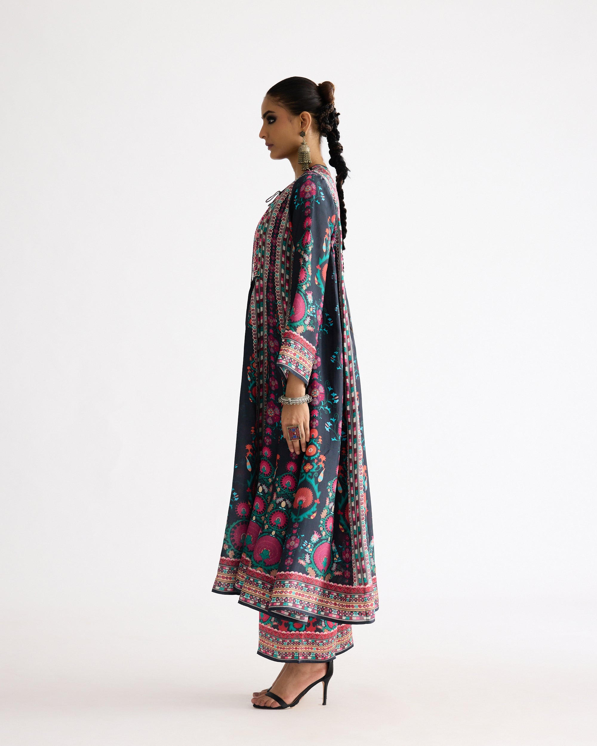 Bukhara : Anisha