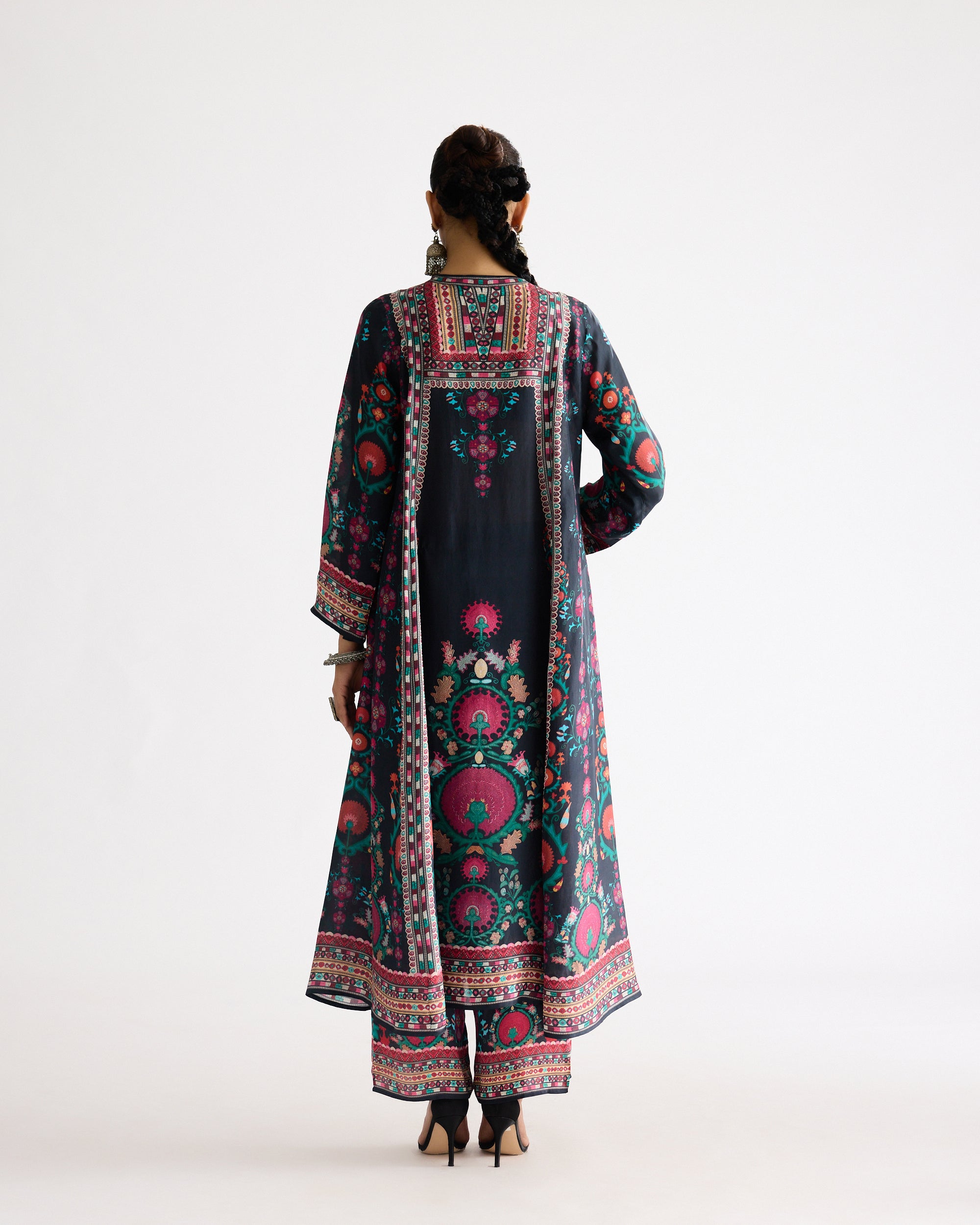 Bukhara : Anisha