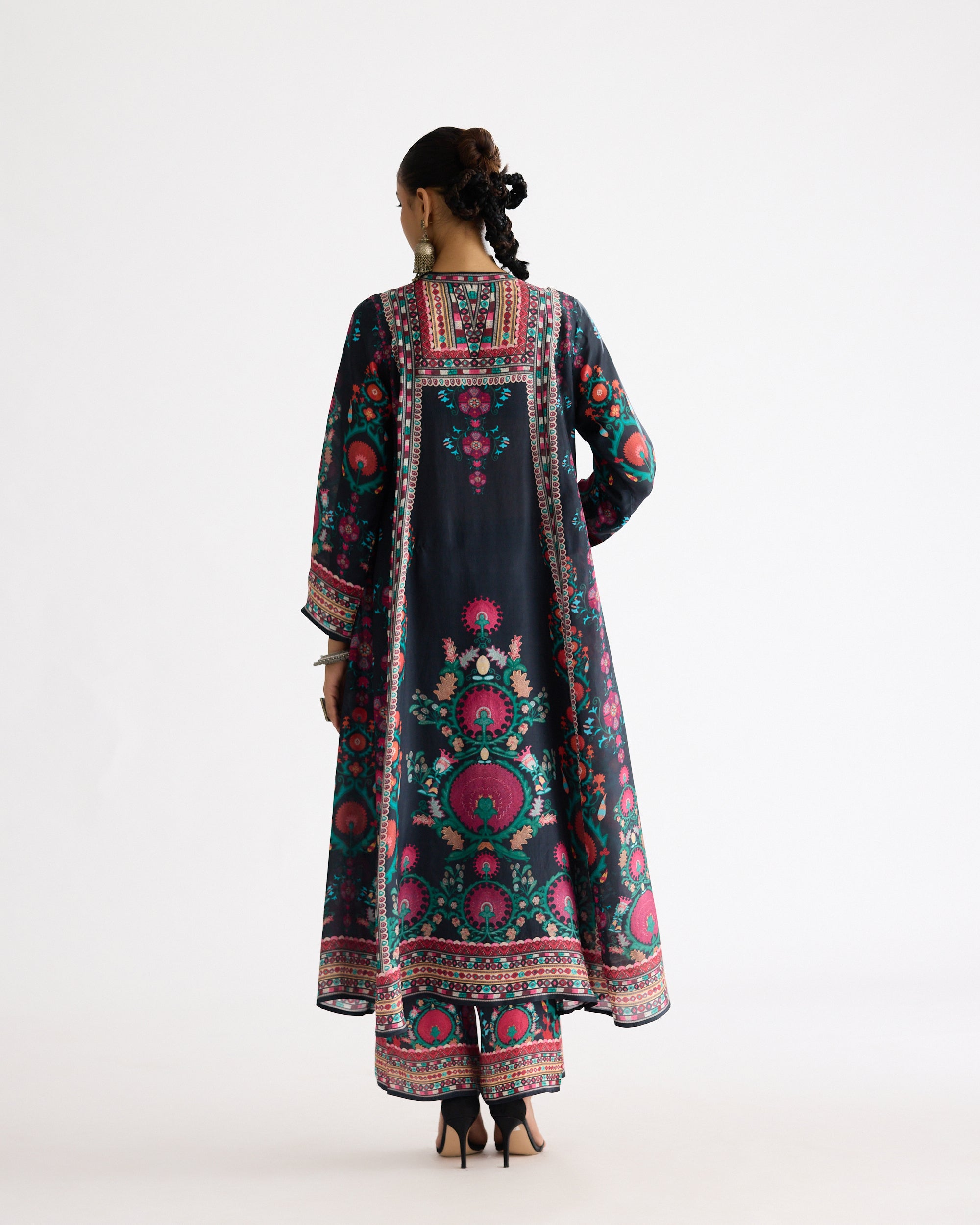Bukhara : Anisha
