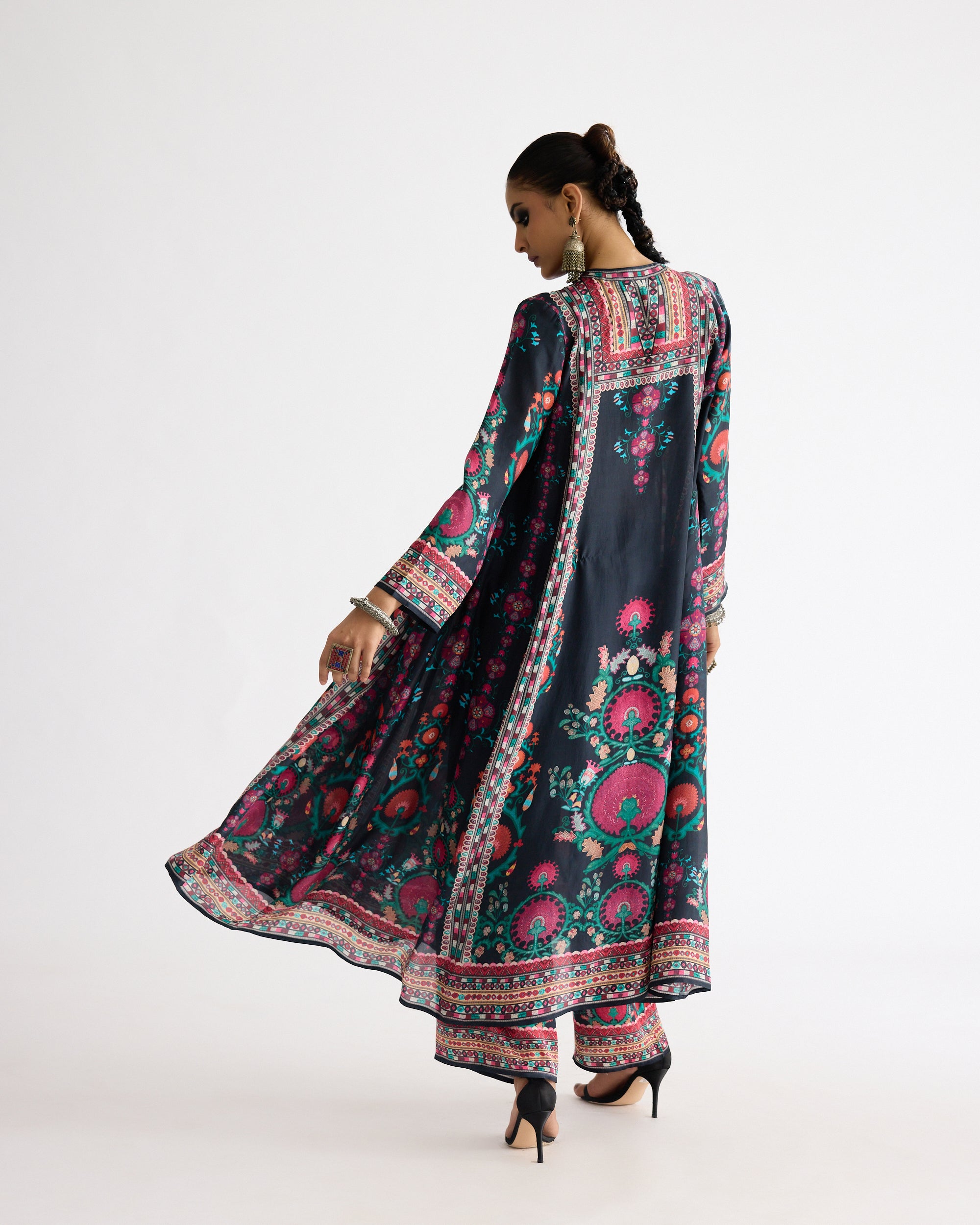 Bukhara : Anisha