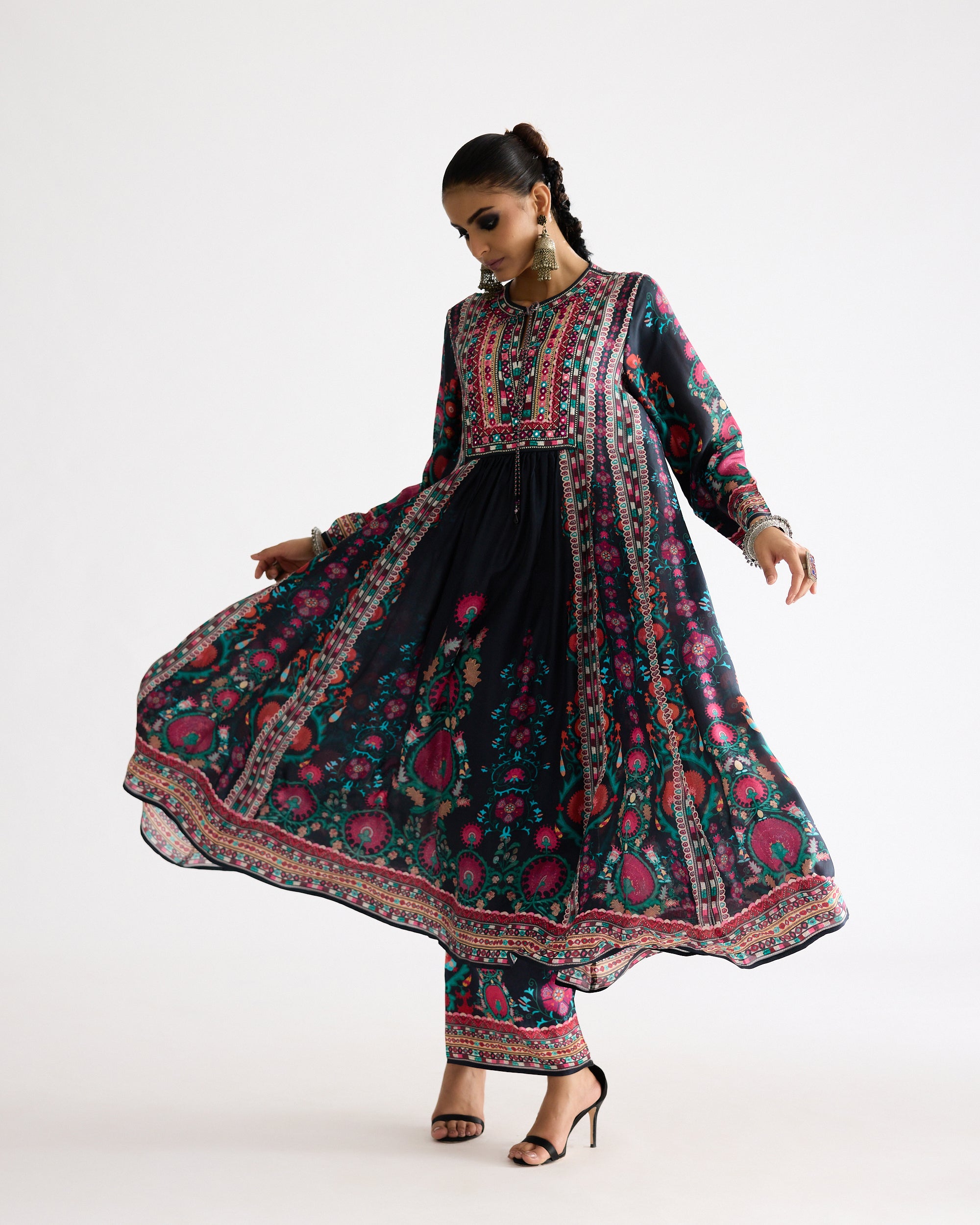 Bukhara : Anisha