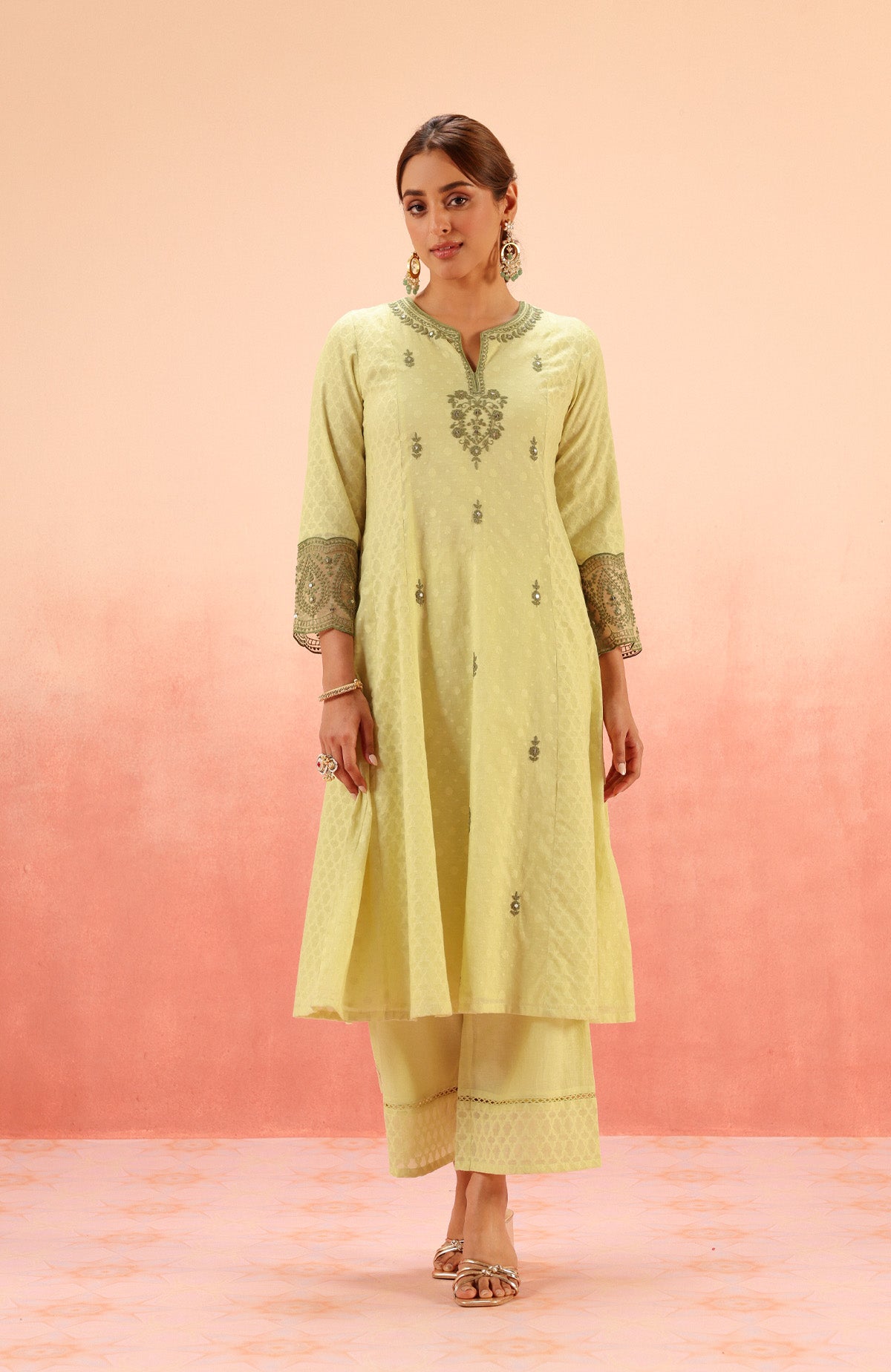 GULNAAR GREEN JACQUARD EMBROIDERED HANDCRAFTED KURTA SET