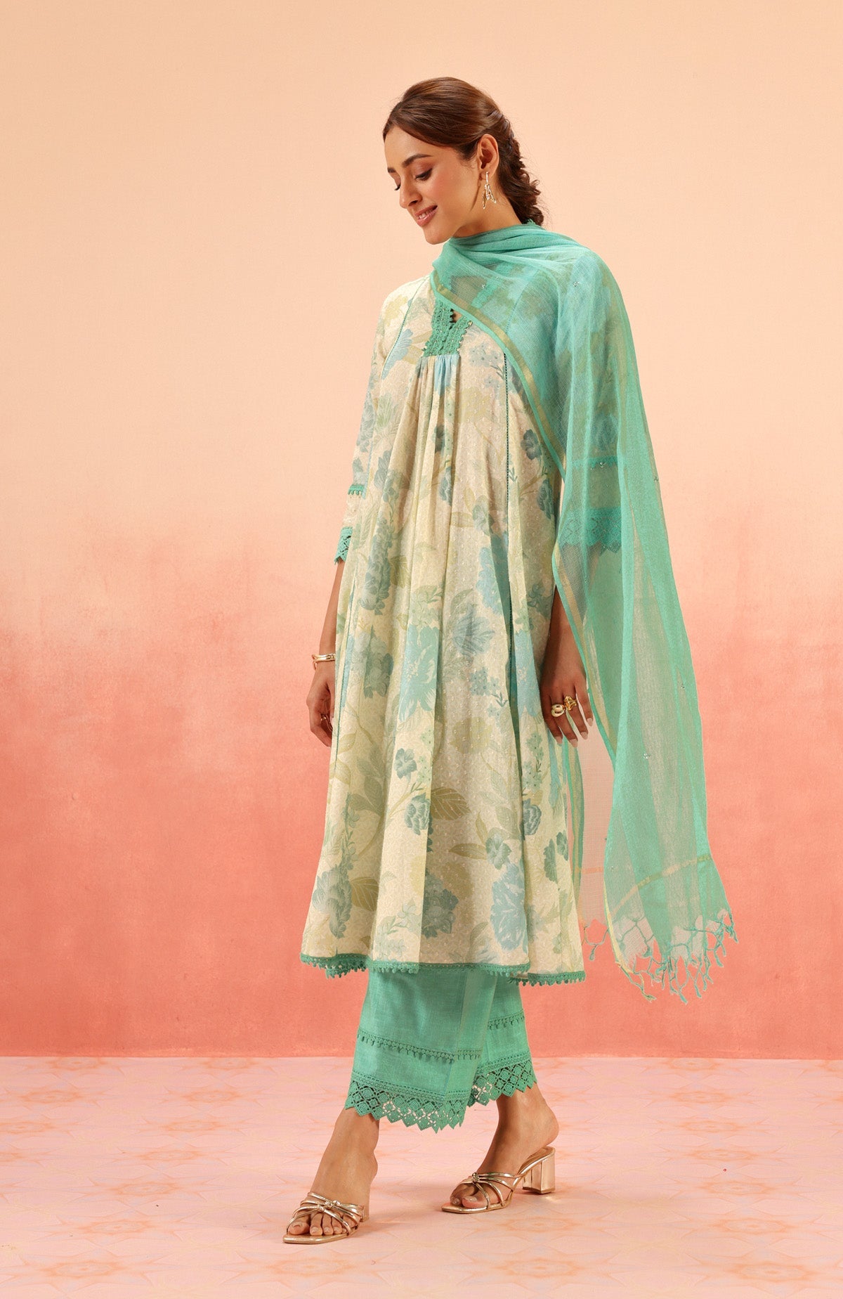 AVNI GREEN FLORAL PRINTED COTTON DOBBY HANDCRAFTED KURTA SET