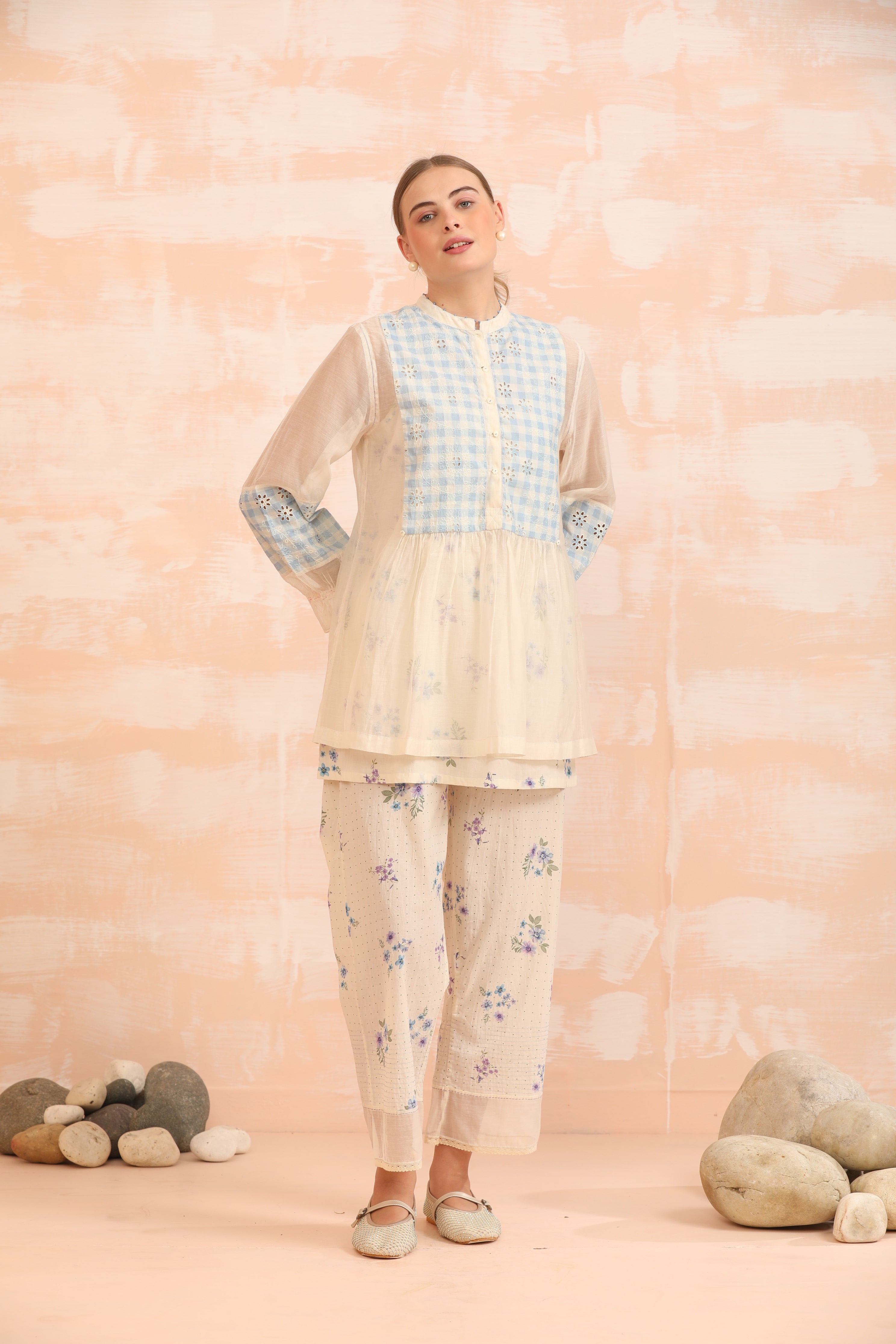 FREESIA OUTFIT