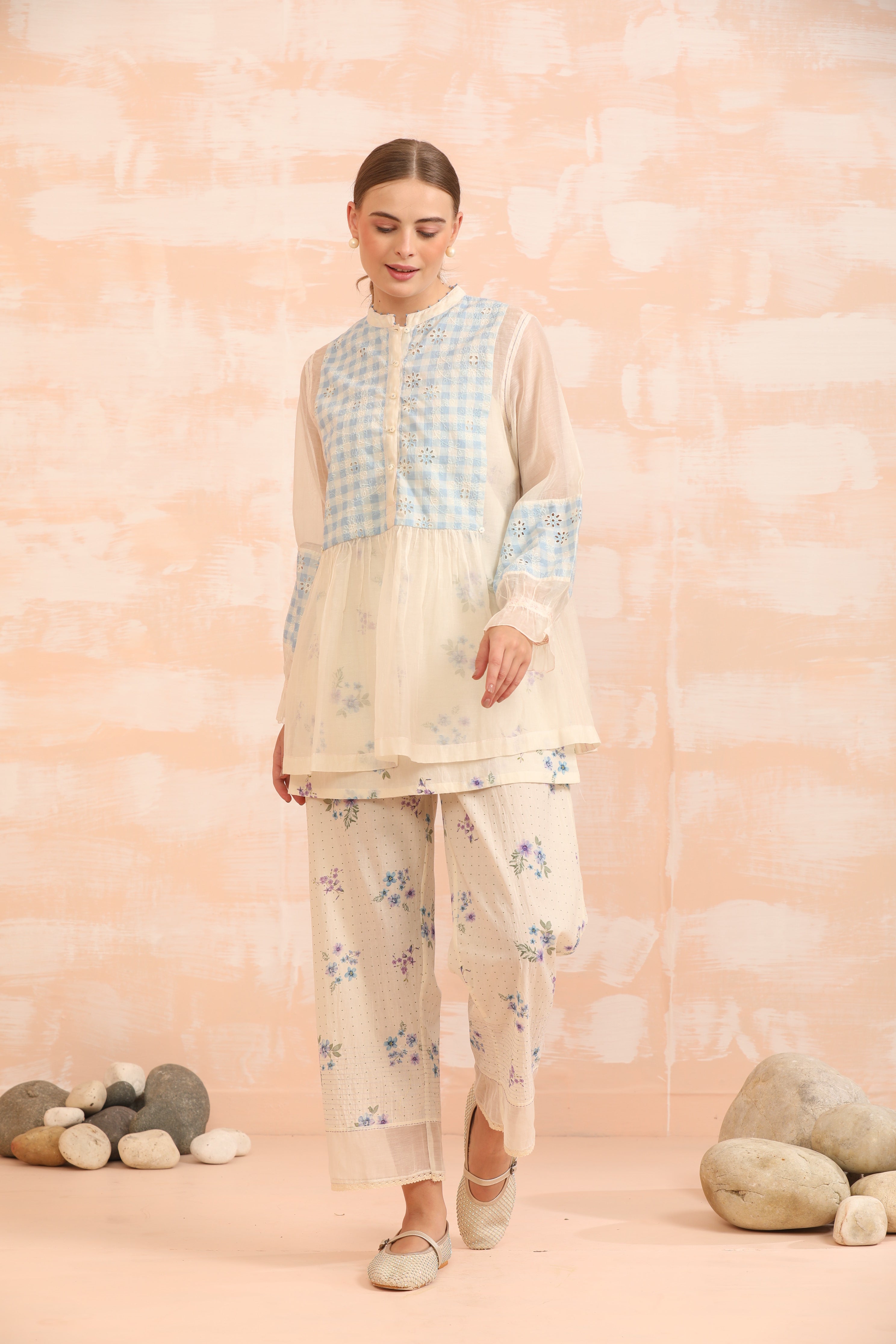 FREESIA OUTFIT