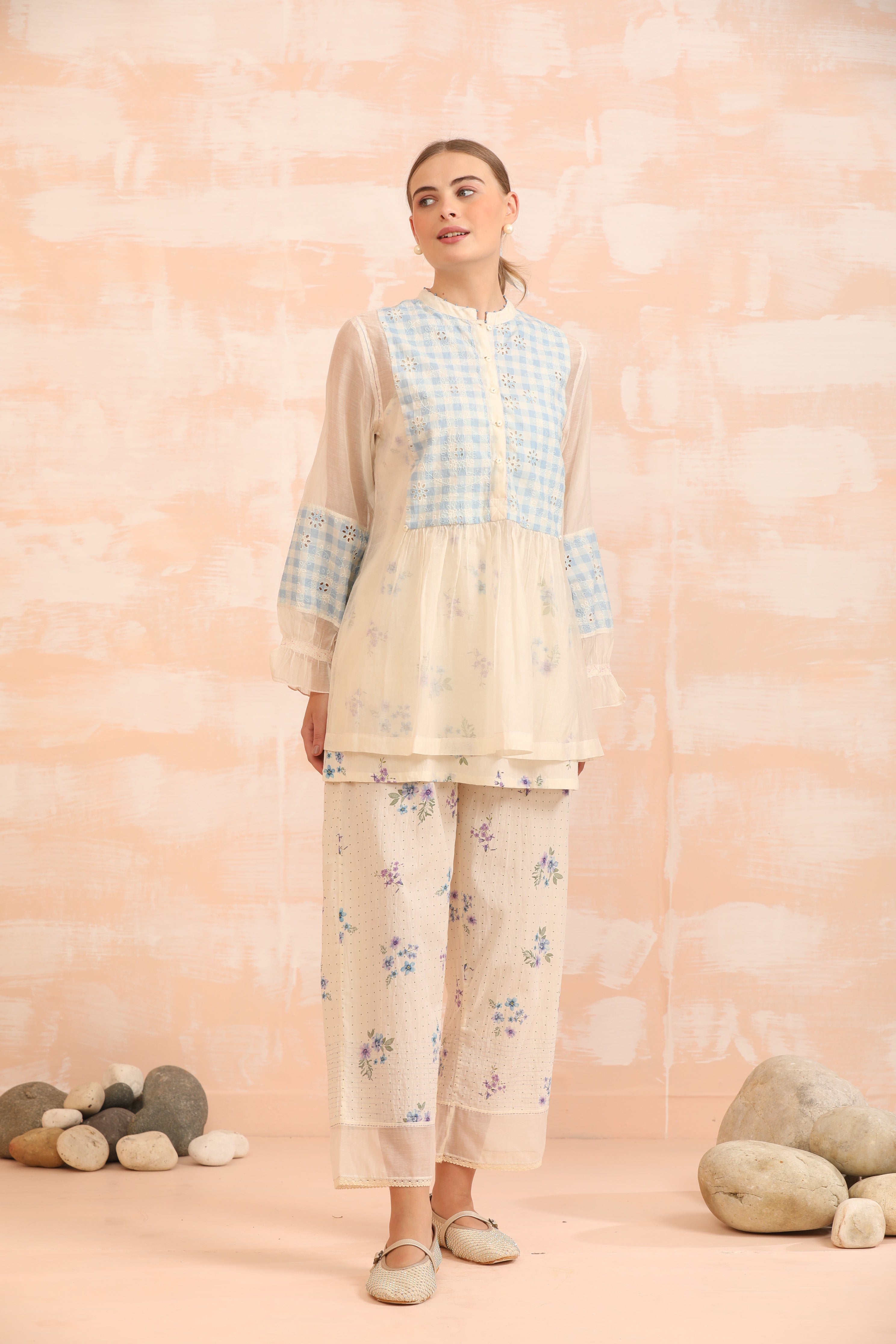 FREESIA OUTFIT