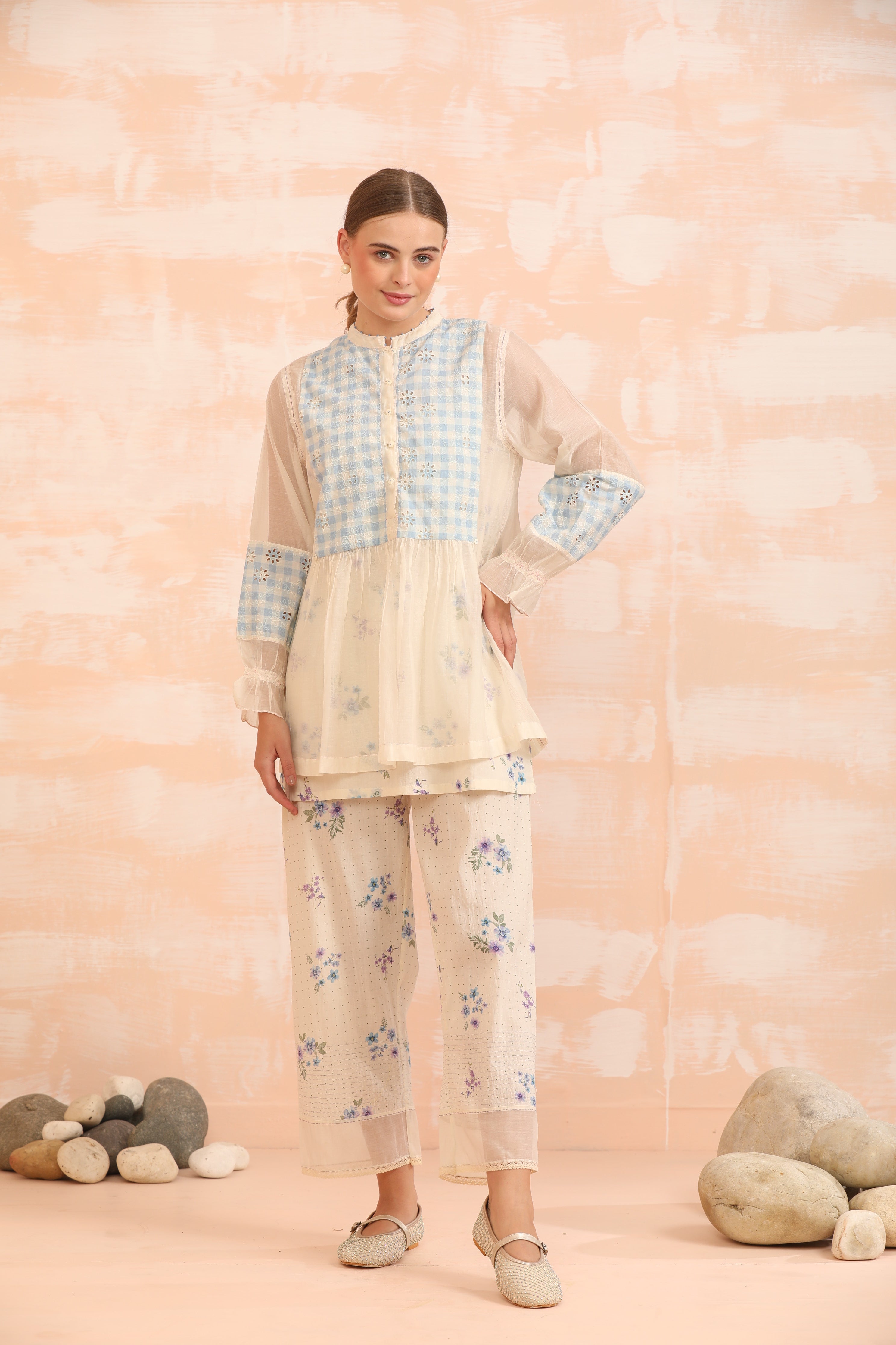 FREESIA OUTFIT