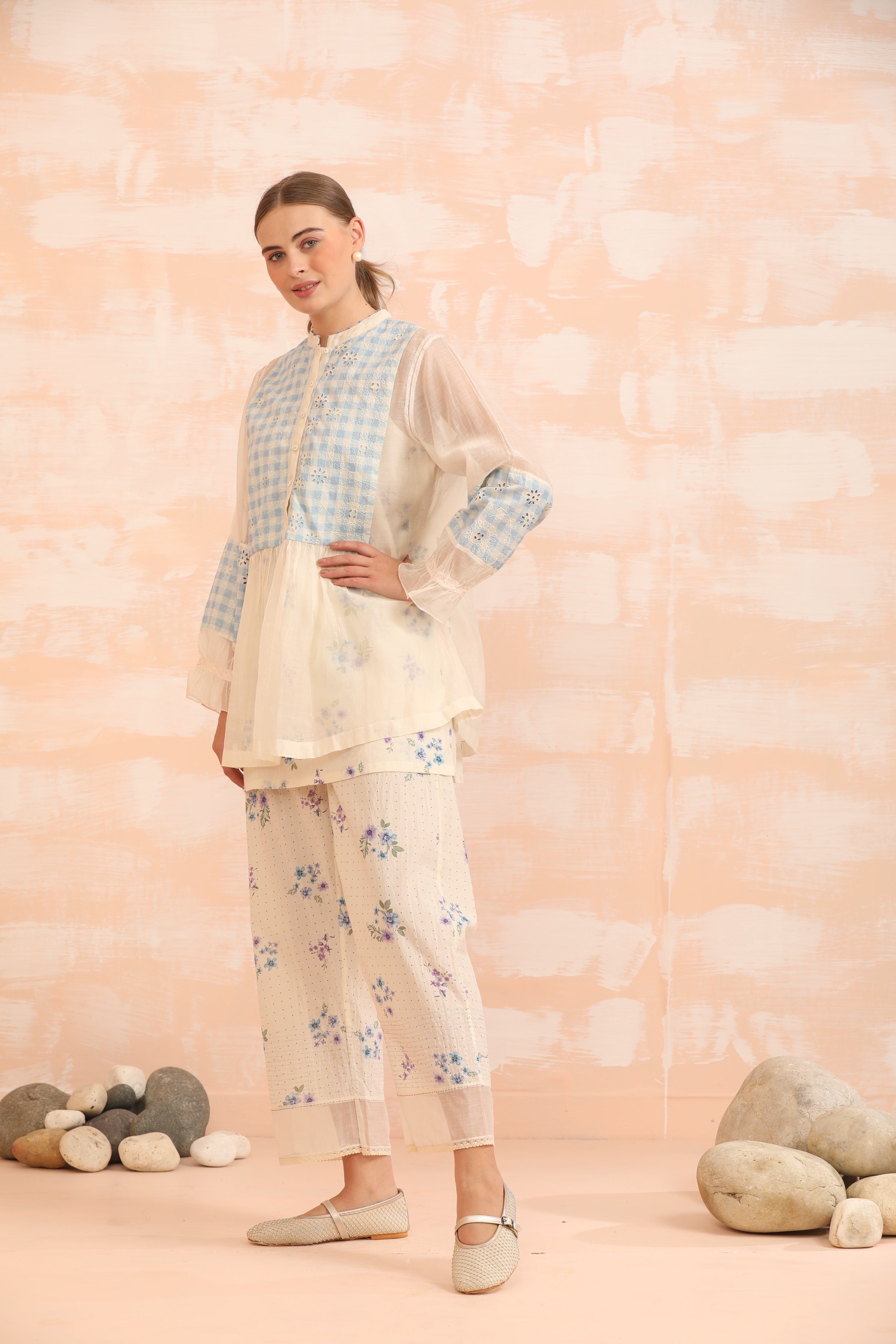 FREESIA OUTFIT