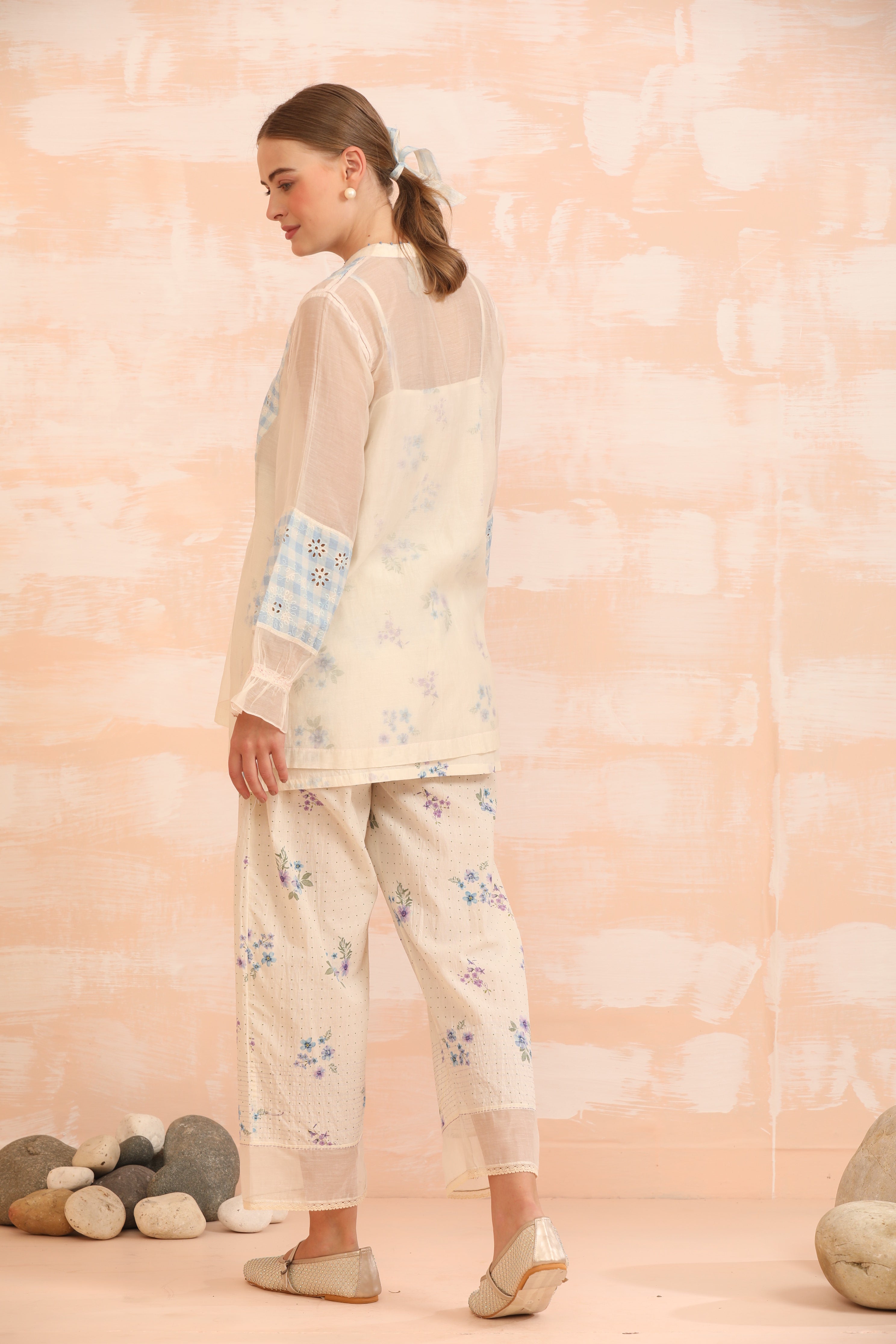 FREESIA OUTFIT