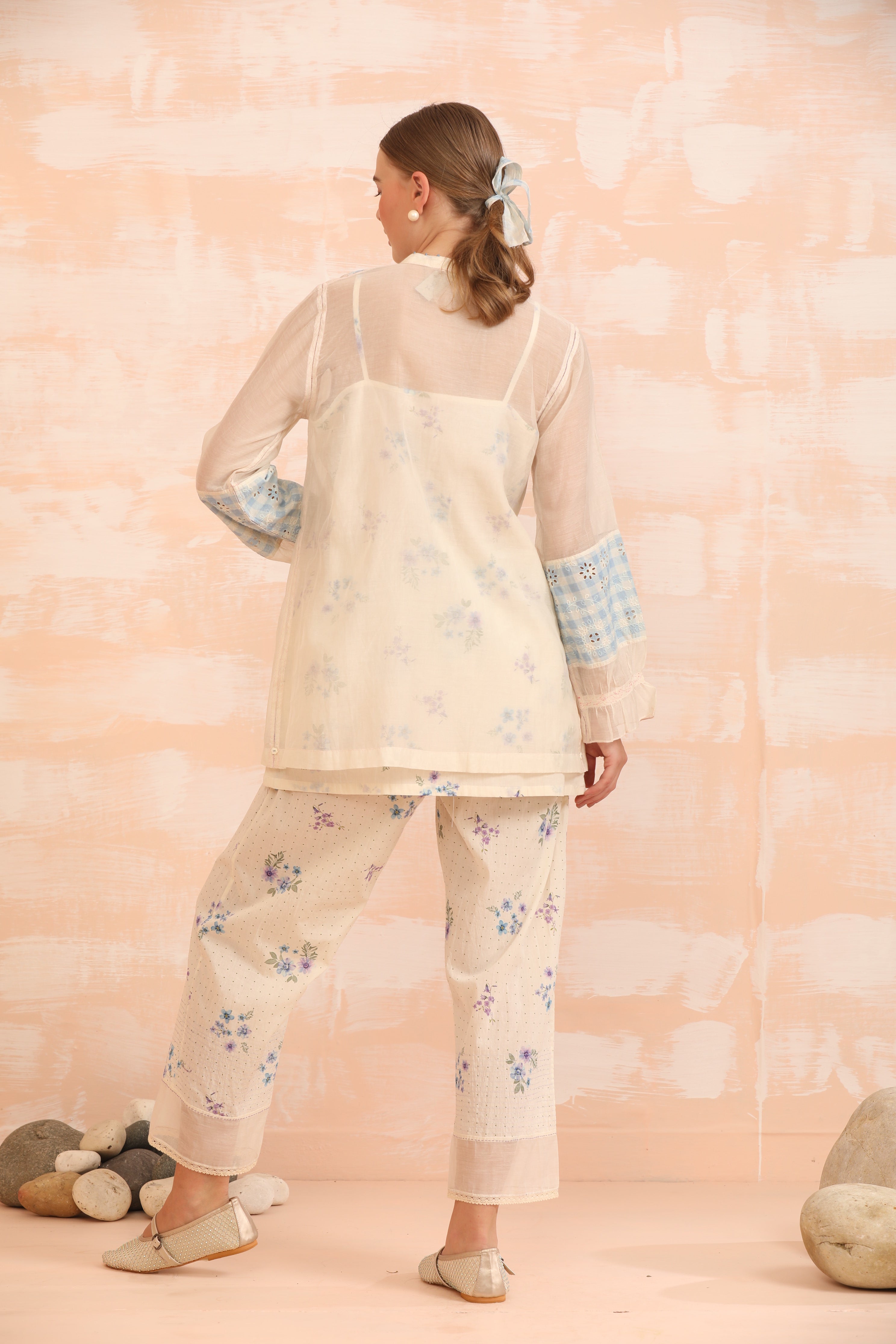 FREESIA OUTFIT