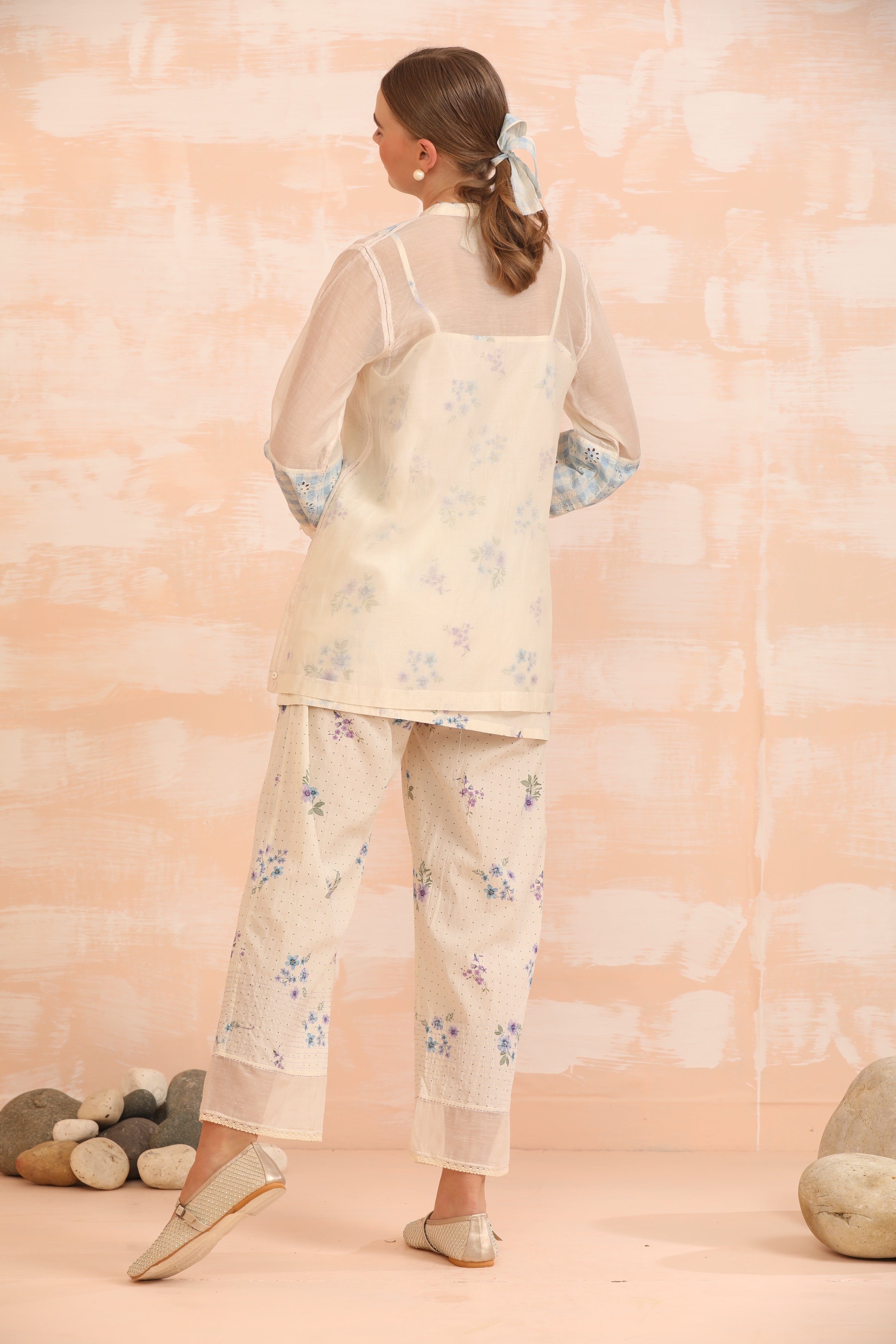 FREESIA OUTFIT