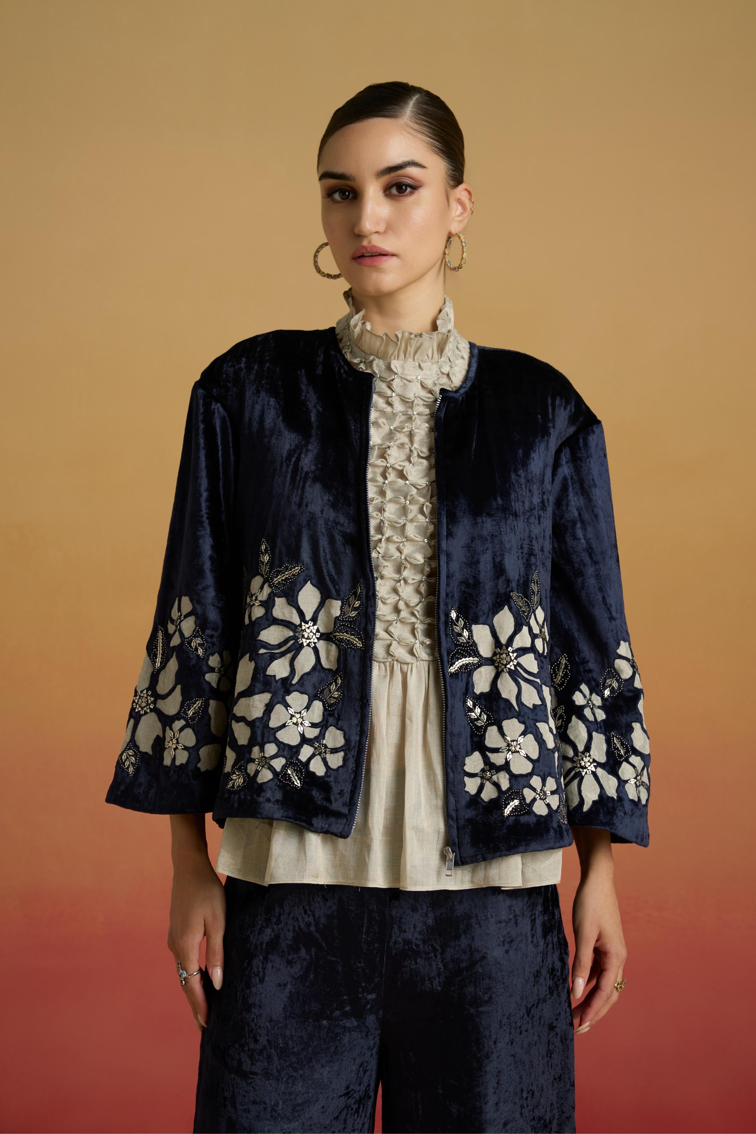 INDIGO CONTRAST SILVER APPLIQUE SHORT JACKET