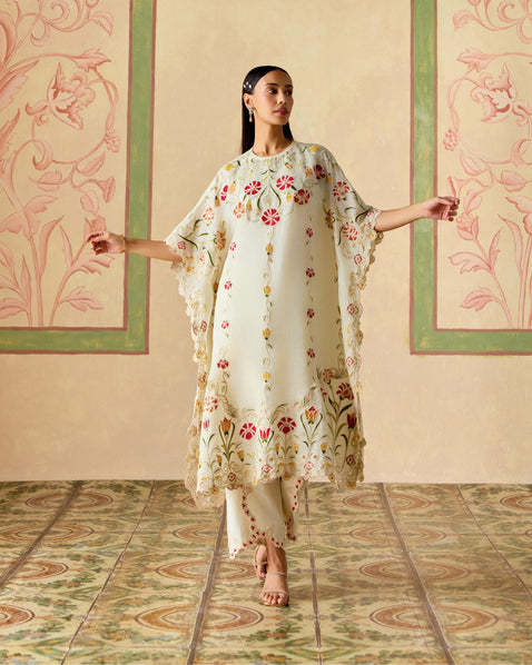 IVORY EMBROIDERED TULIP PANTS