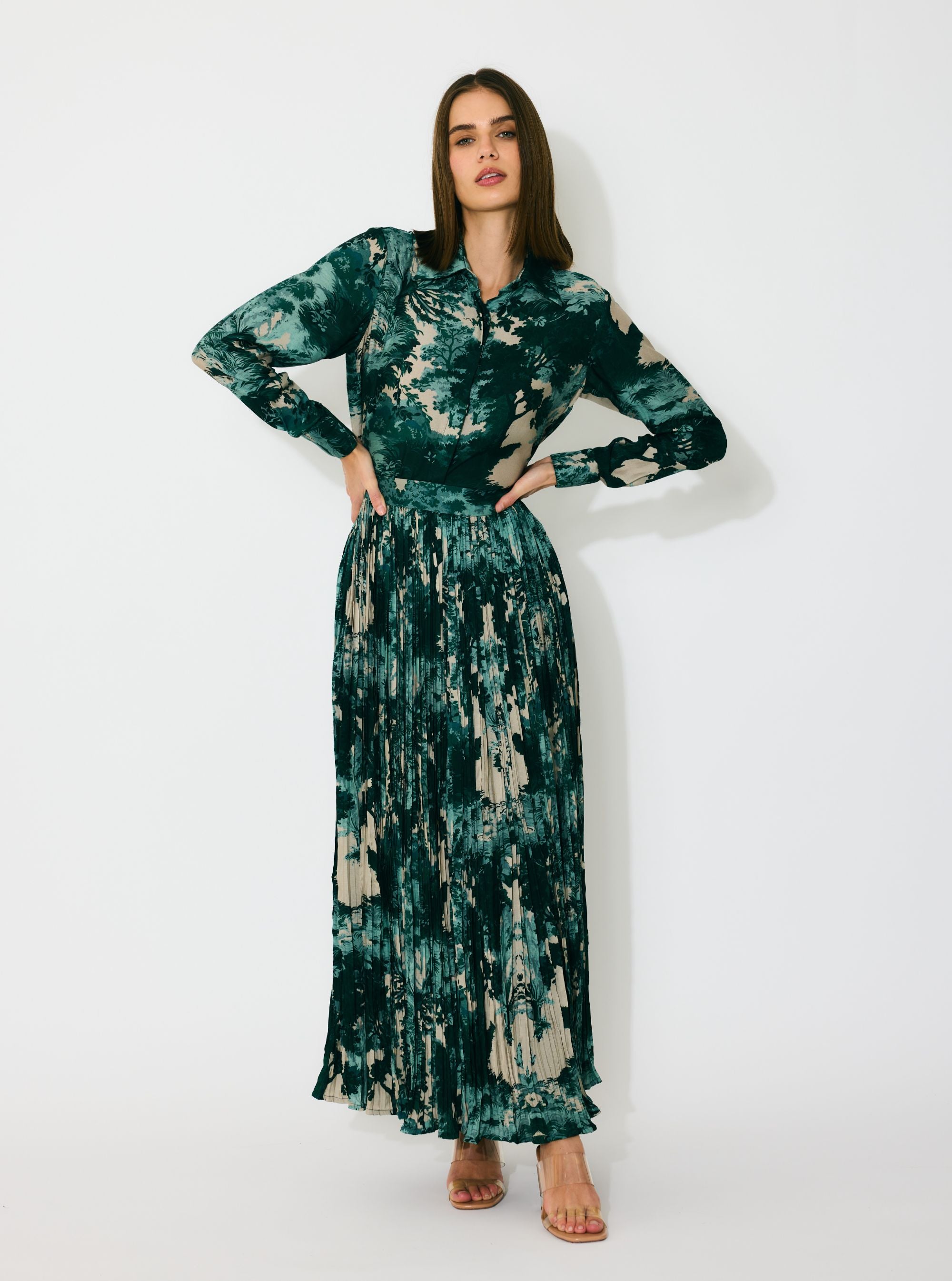 DARK GREEN, MINT AND BEIGE TOIL PRINT CRINKLED SKIRT