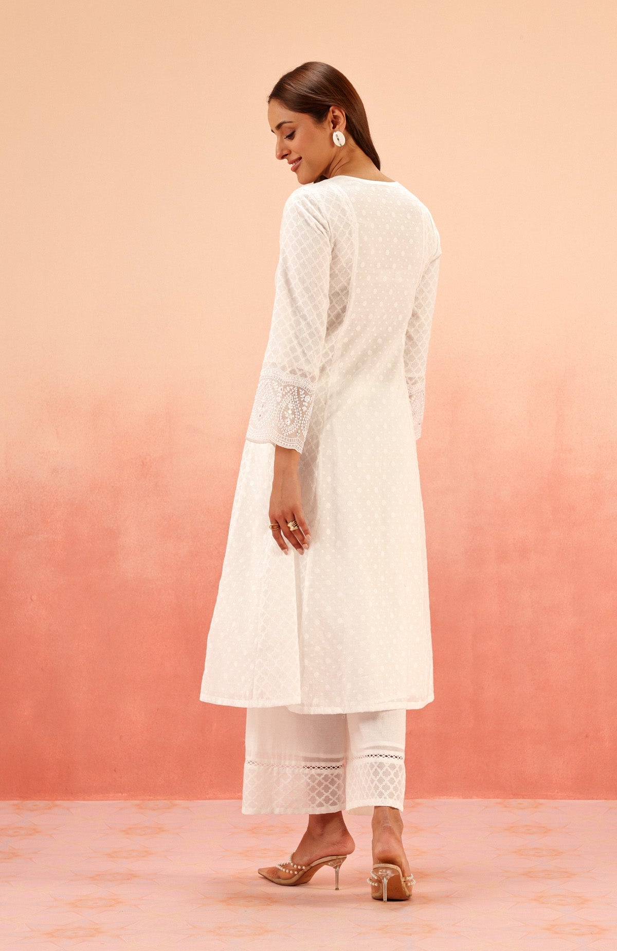 GULNAAR WHITE JACQUARD EMBROIDERED HANDCRAFTED KURTA SET