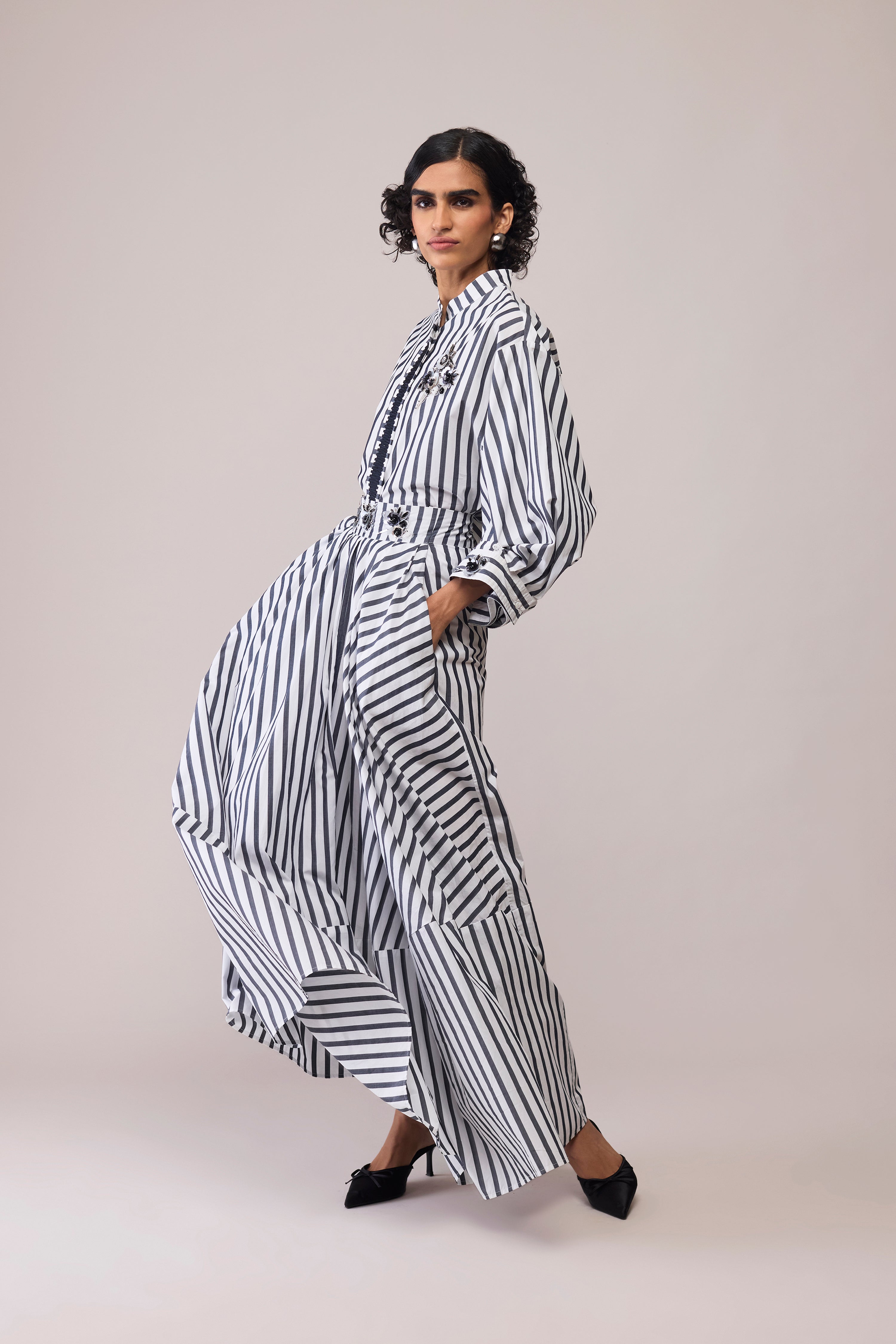 FLEUR SKIRT - BLACK & WHITE