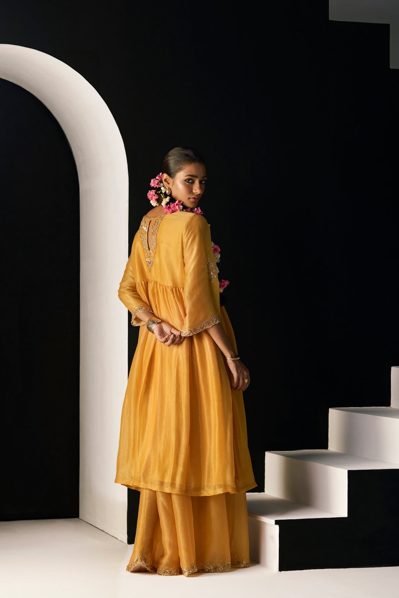 Elegant Yellow Rehmat Tissue Silk Lehenga Set: Kurta, Skirt, Dupatta