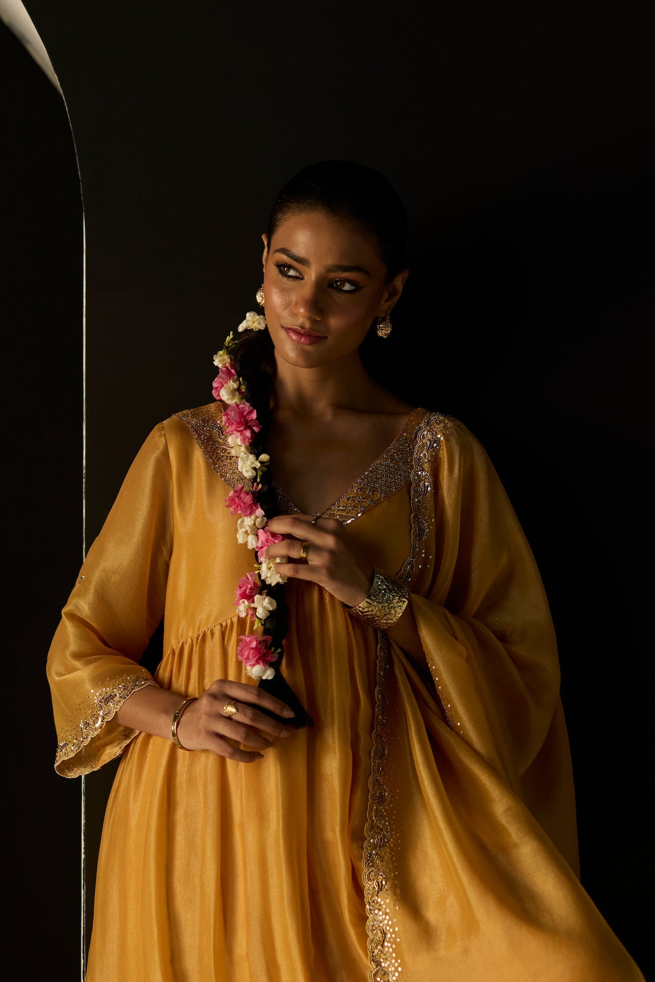 Elegant Yellow Rehmat Tissue Silk Lehenga Set: Kurta, Skirt, Dupatta