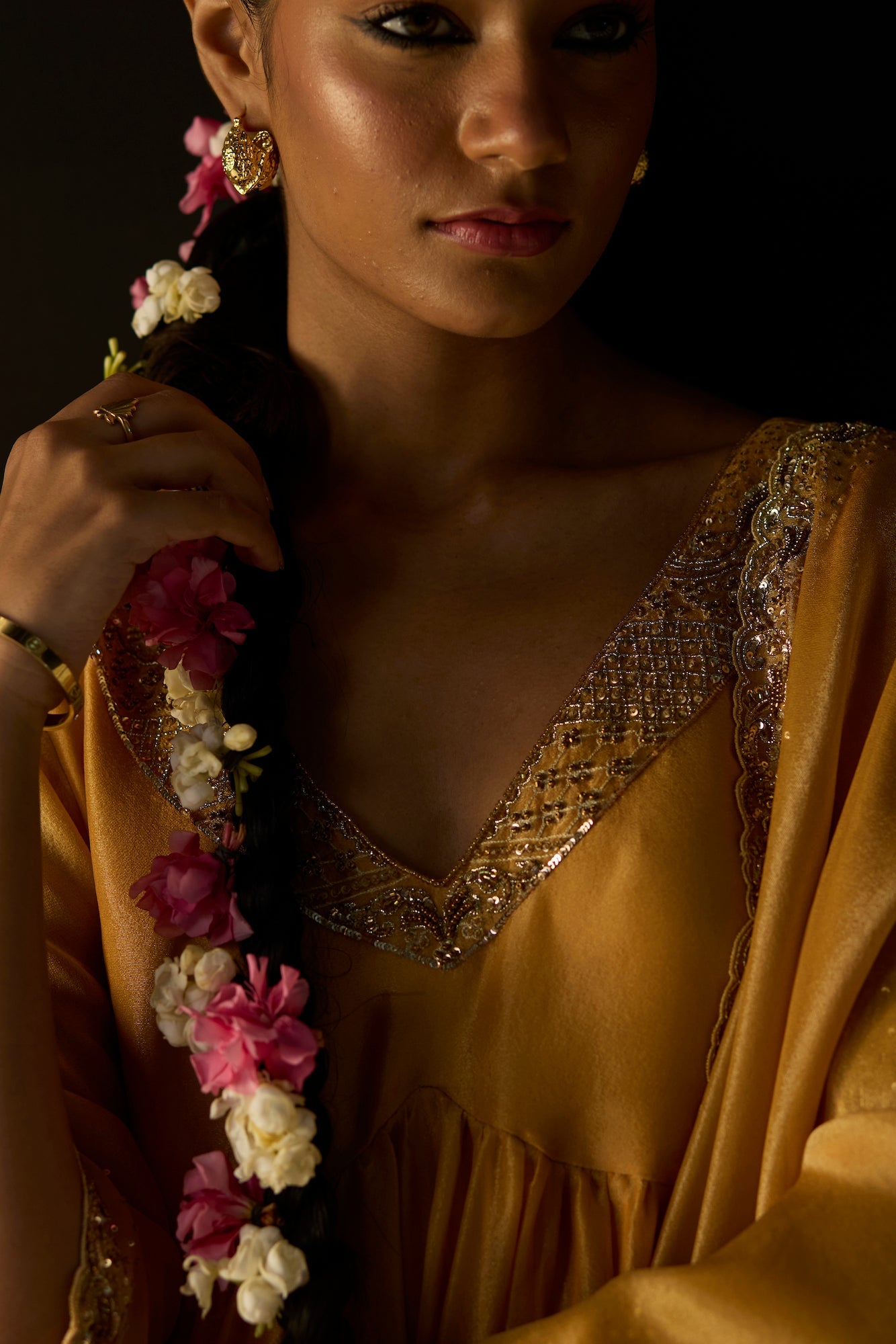 Elegant Yellow Rehmat Tissue Silk Lehenga Set: Kurta, Skirt, Dupatta