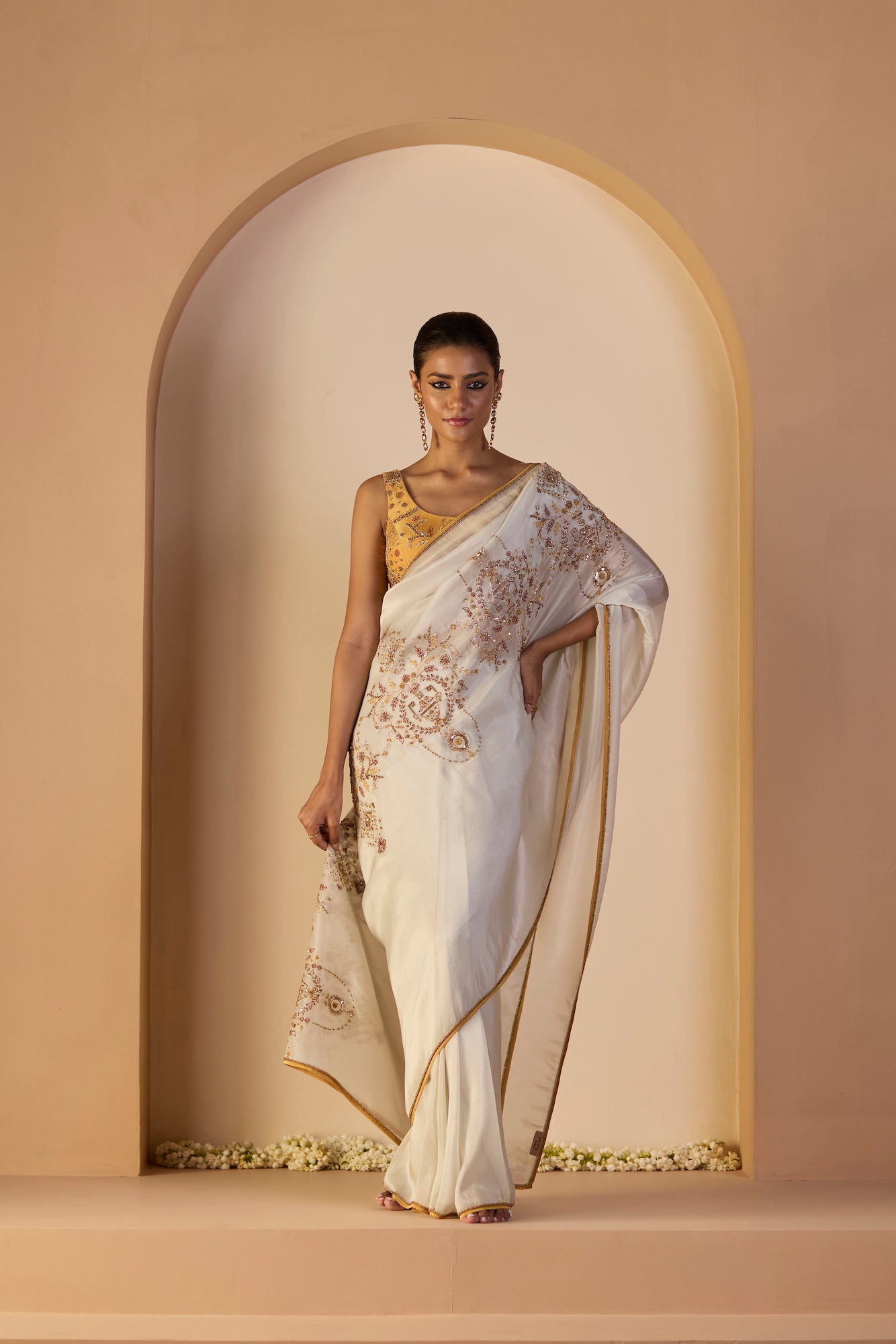 Elegant White Iqra Tissue Silk Saree with Unstitched Blouse Piece