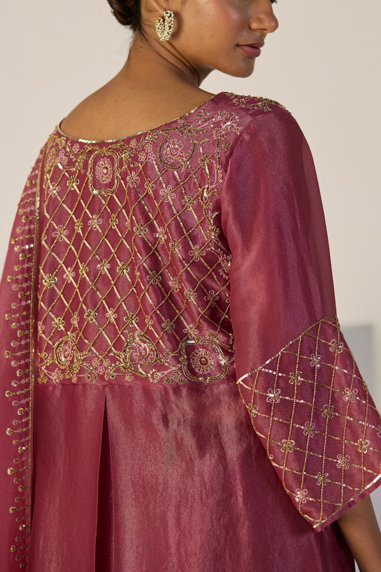 Elegant Purple Badla Silk Suit Set: Dupatta, Kurta & Pants for Festive Occasions