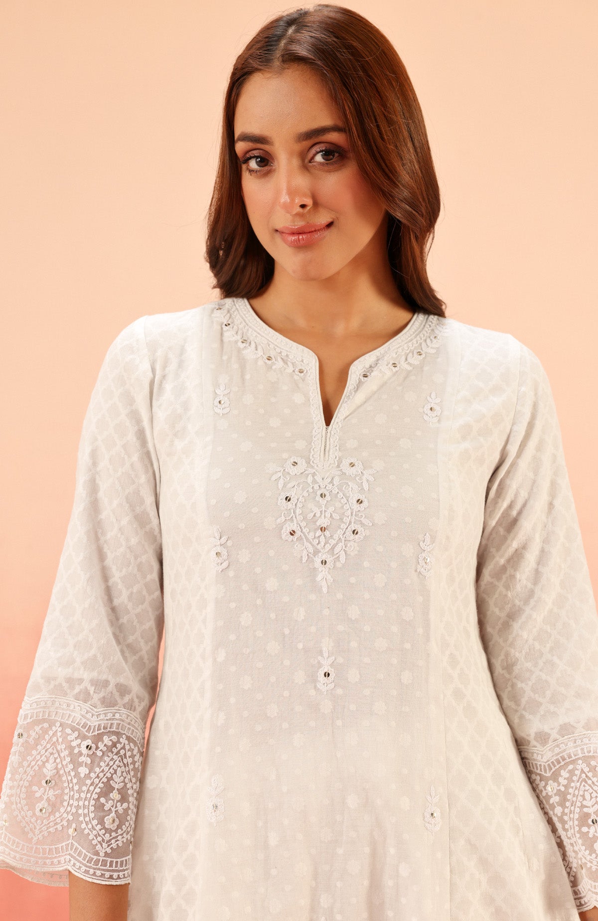 GULNAAR WHITE JACQUARD EMBROIDERED HANDCRAFTED KURTA SET