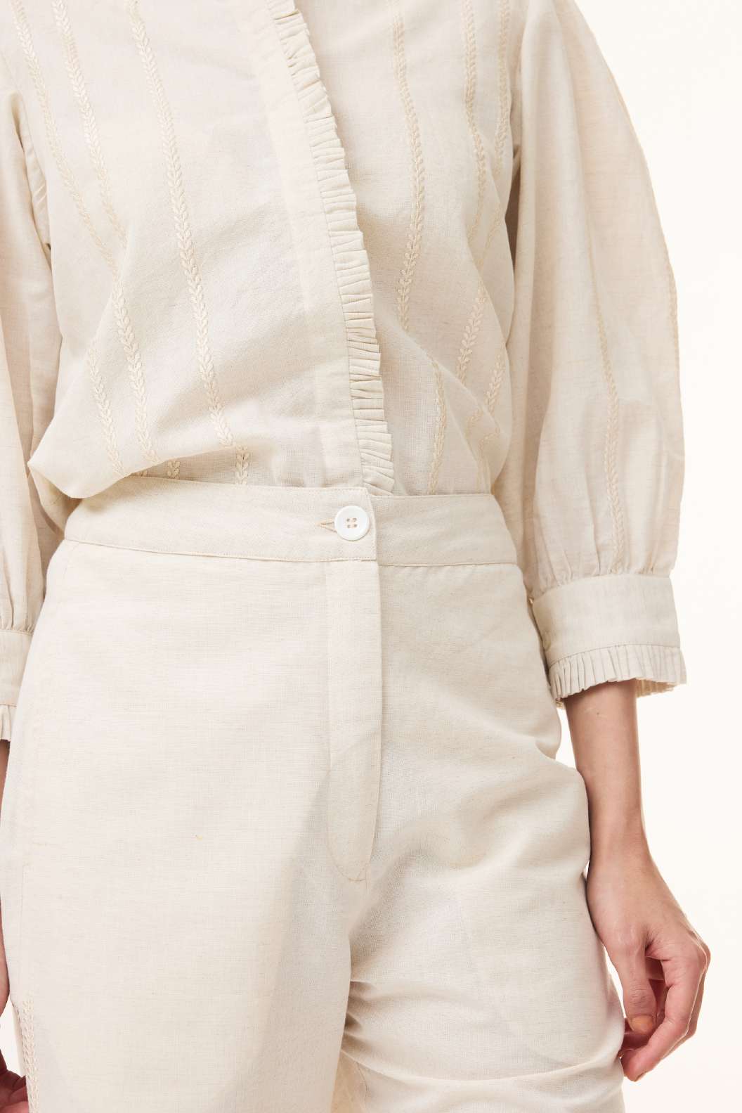 BEIGE EMBROIDERED FRILL COLLAR SHIRT