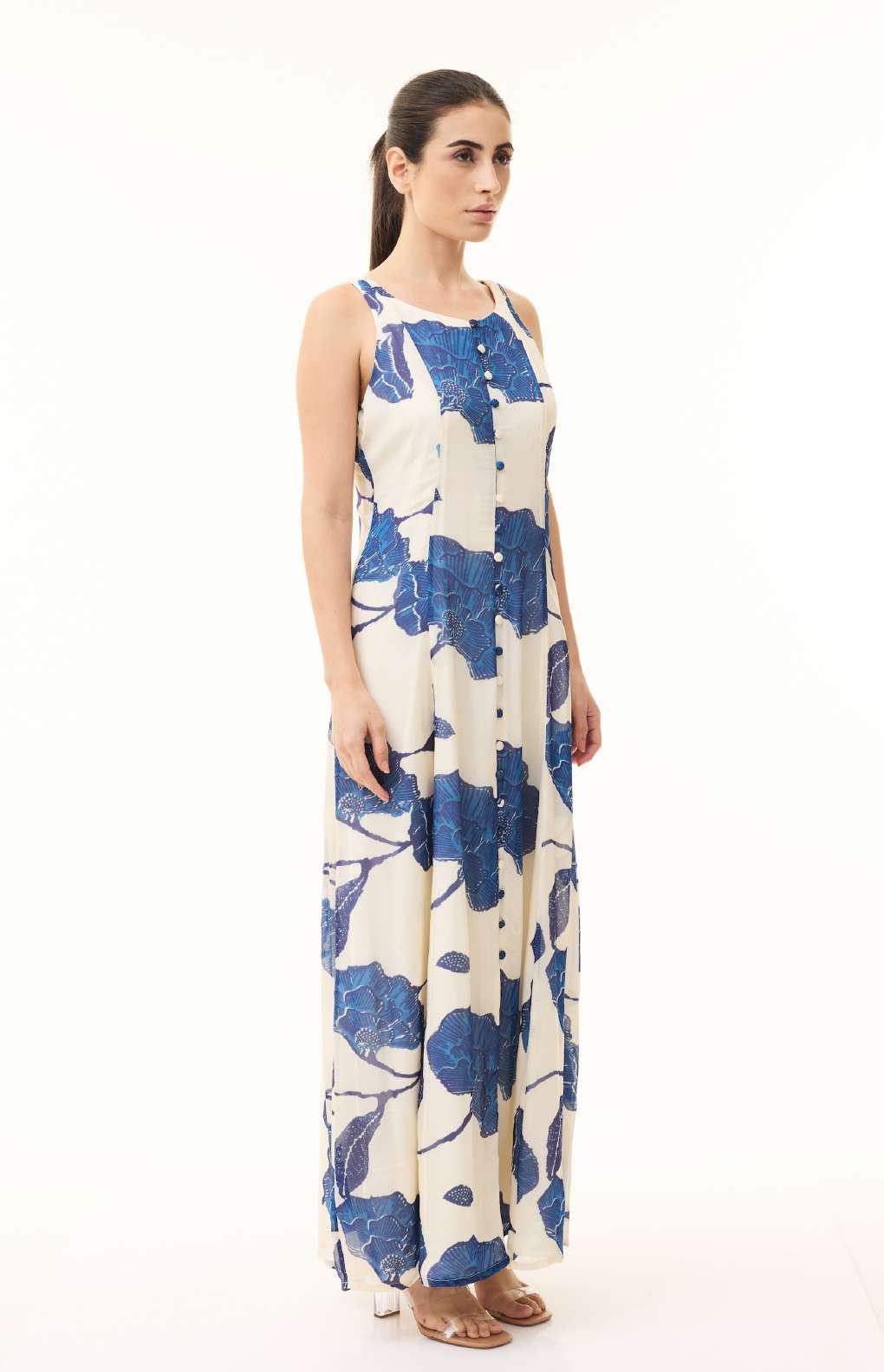 CREAM AND BLUE FLORAL SLEEVELESS LONG DRESS