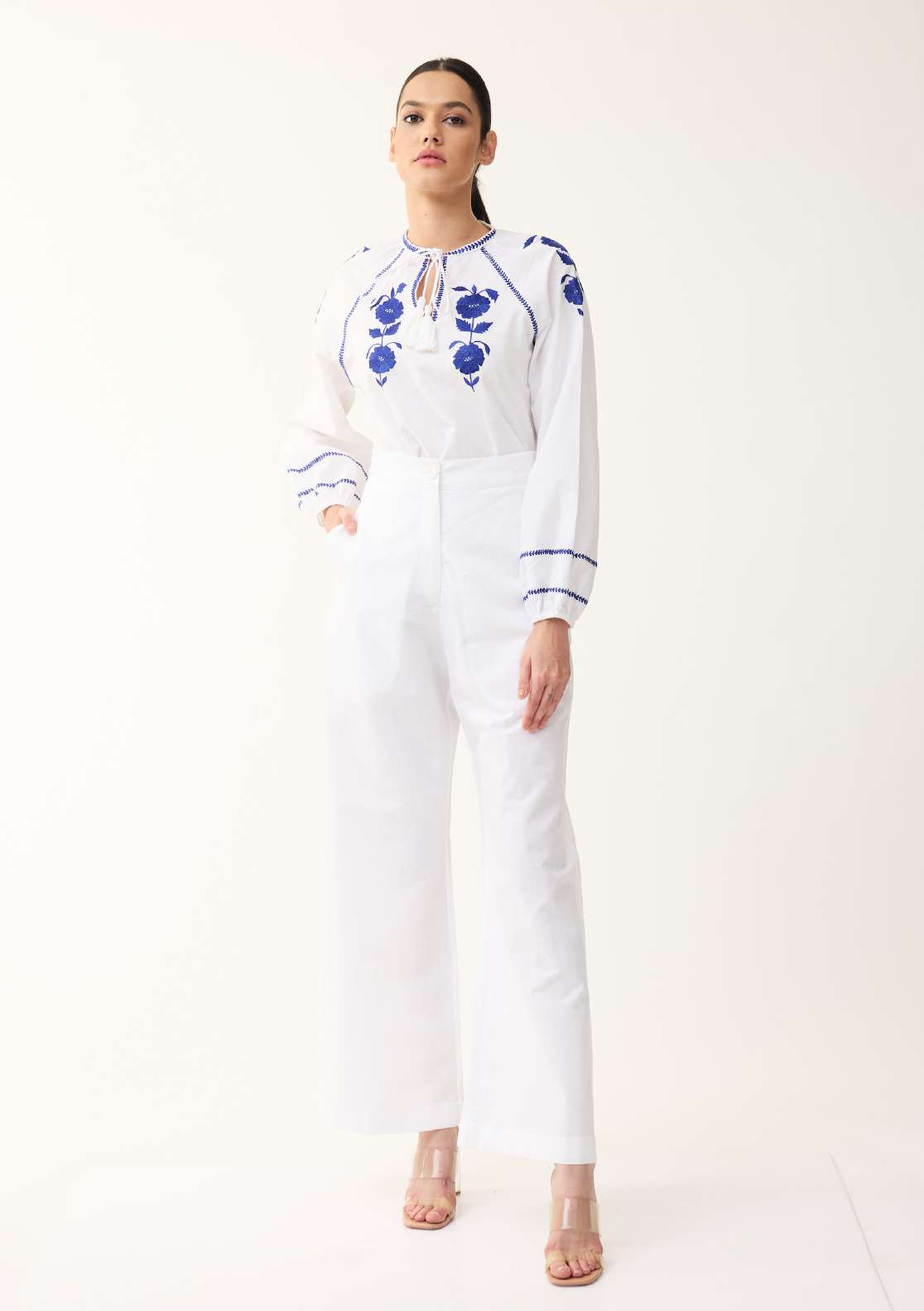 WHITE AND BLUE EMBROIDERED TOP