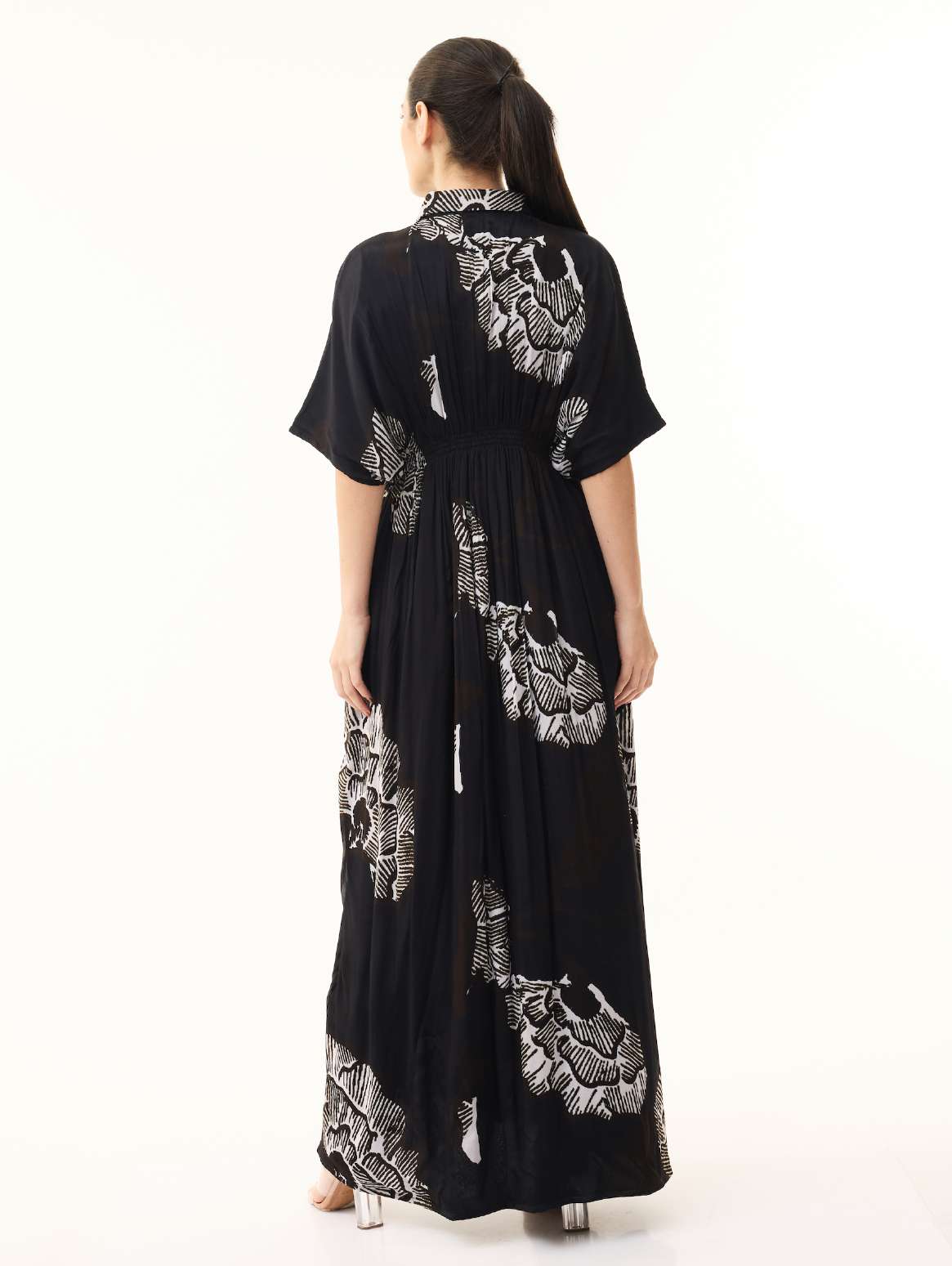 BLACK AND WHITE FLORAL KAFTAN DRESS