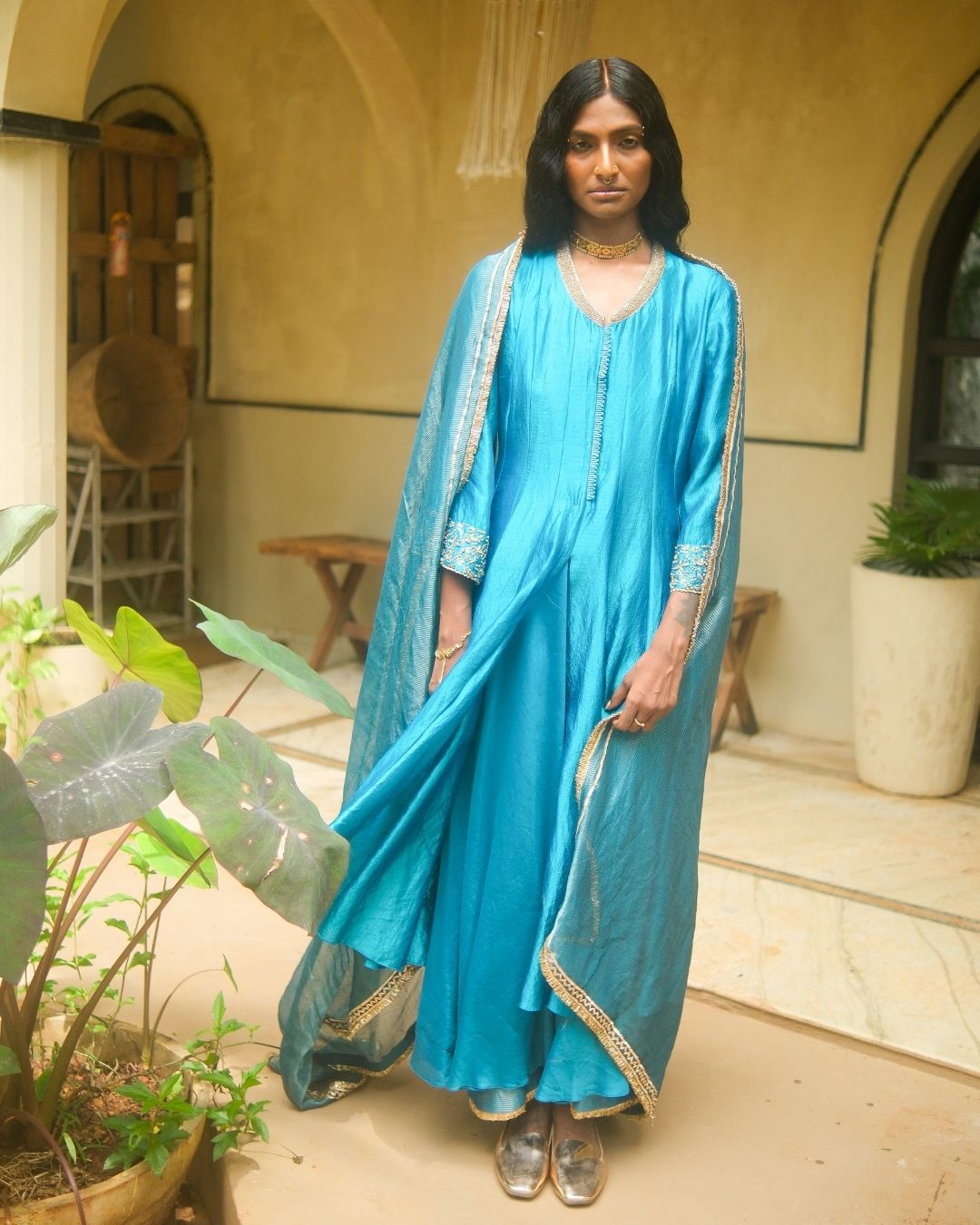V-NECK HAND EMBROIDERED DOUBLE LAYER KURTA