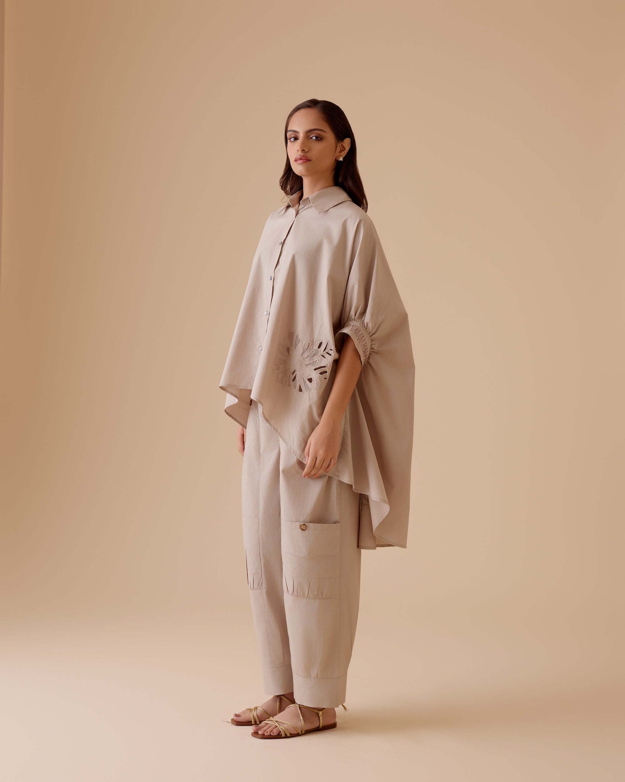 Manya sand cotton poplin kaftan shirt