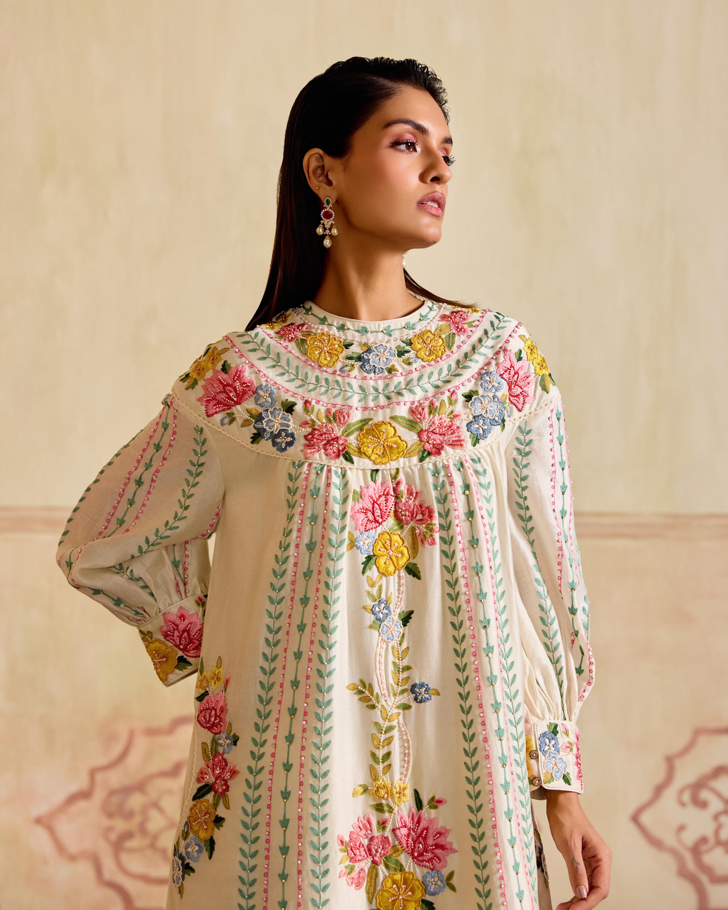 IVORY FLORALS & STRIPES YOKE DETAIL KURTA WITH CUTWORK PANTS