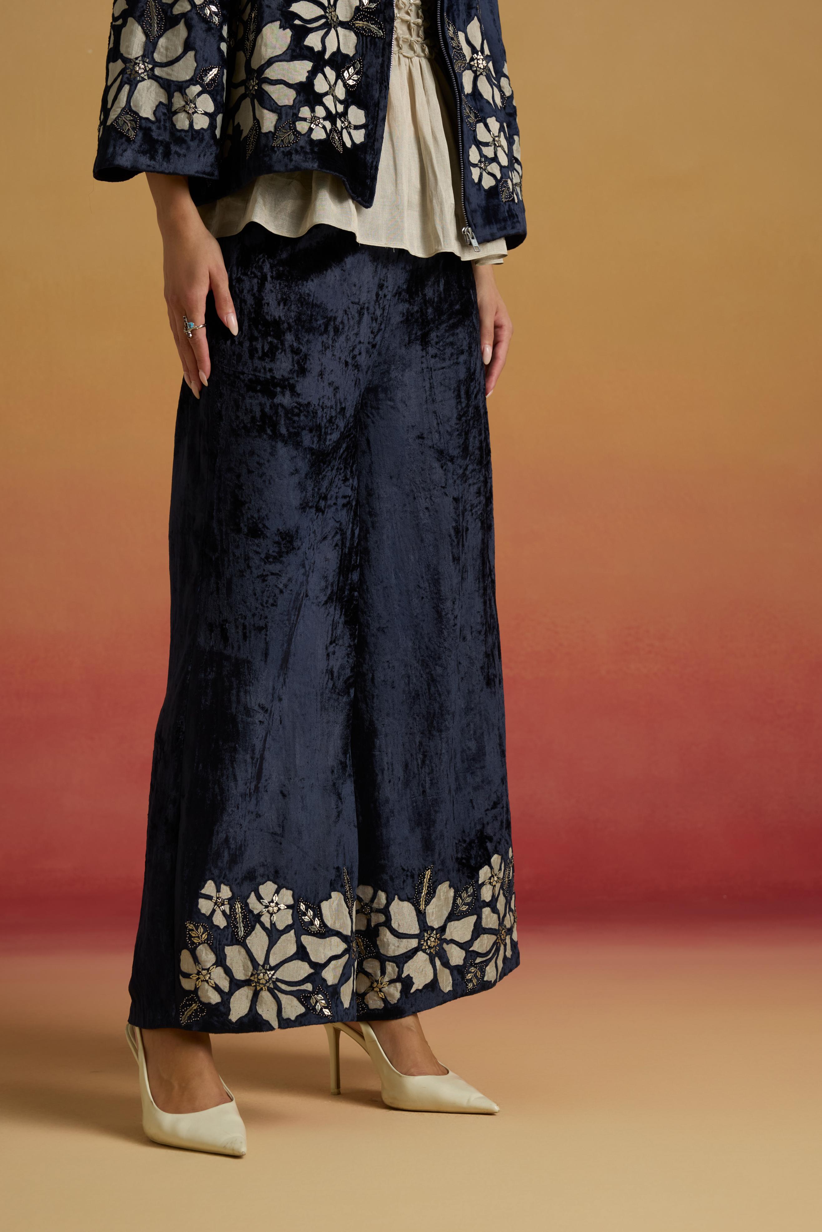 INDIGO CONTRAST SILVER APPLIQUE FLARED PANTS