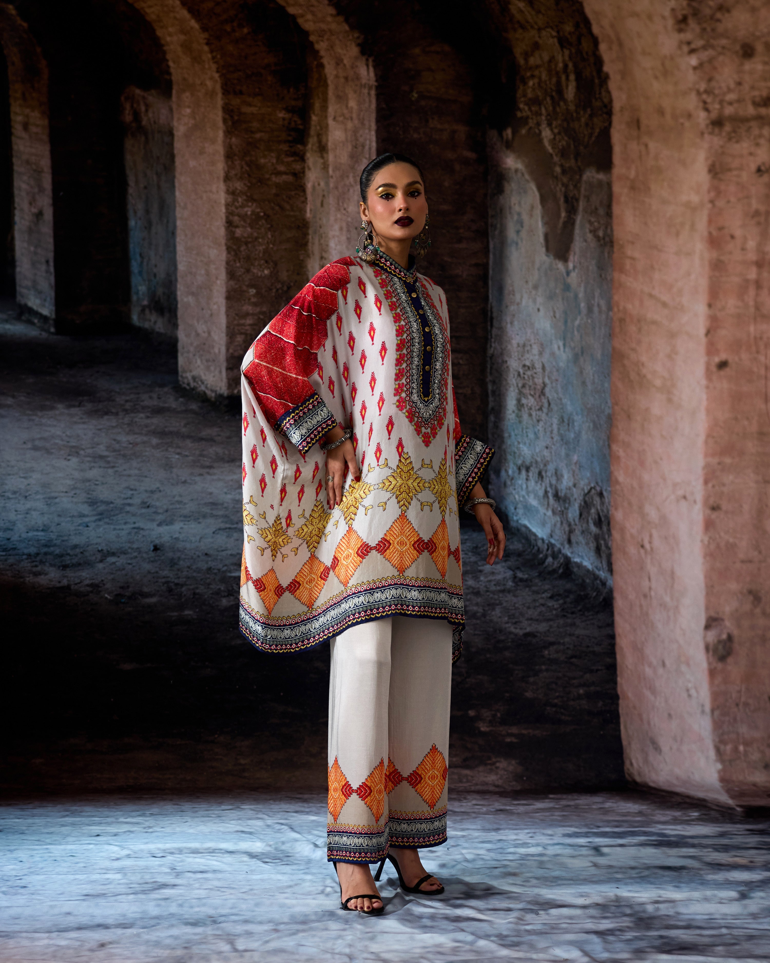 Bethari : Chanel 36" - Eggshell