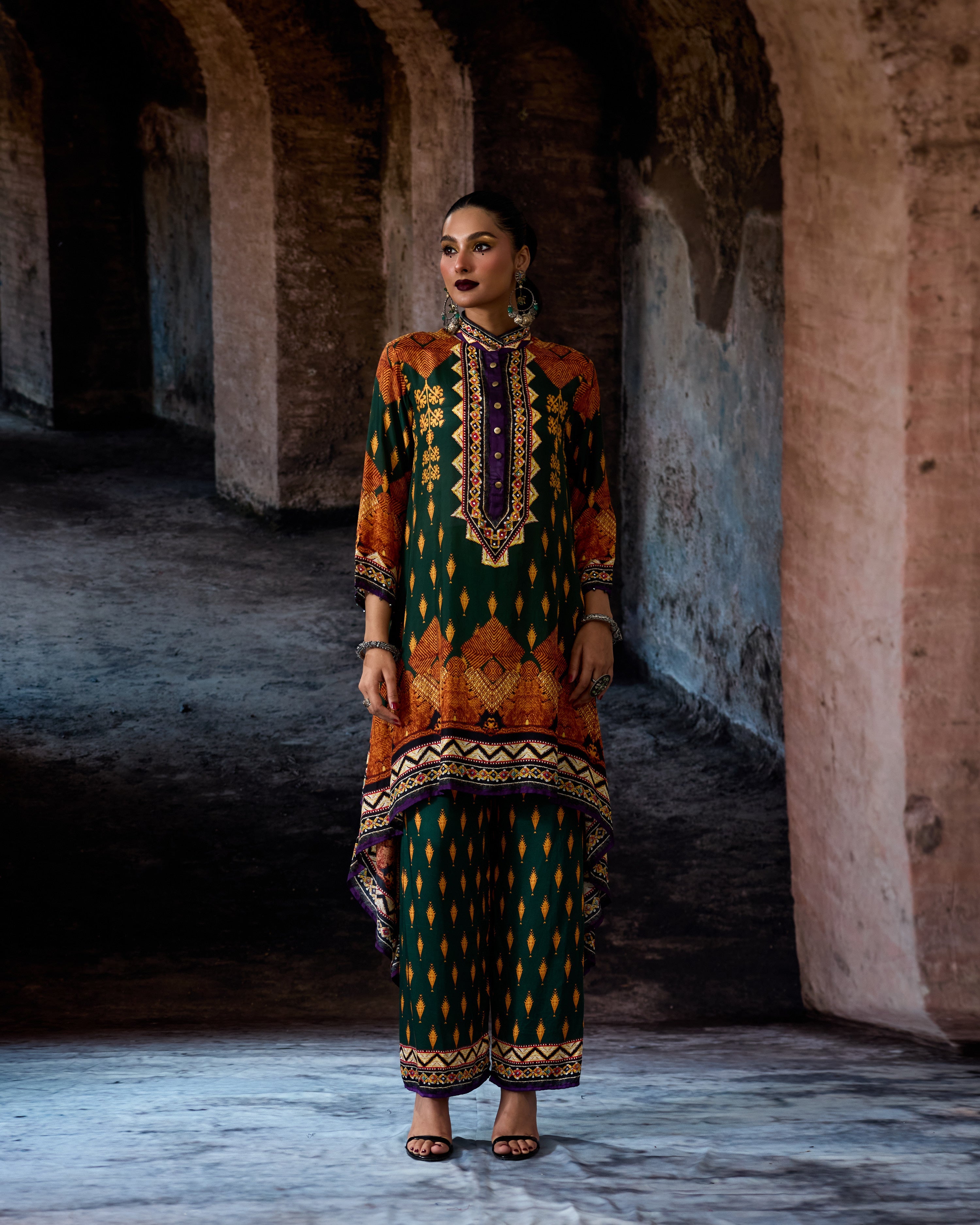 Bethari : Navya - Emerald/Gold