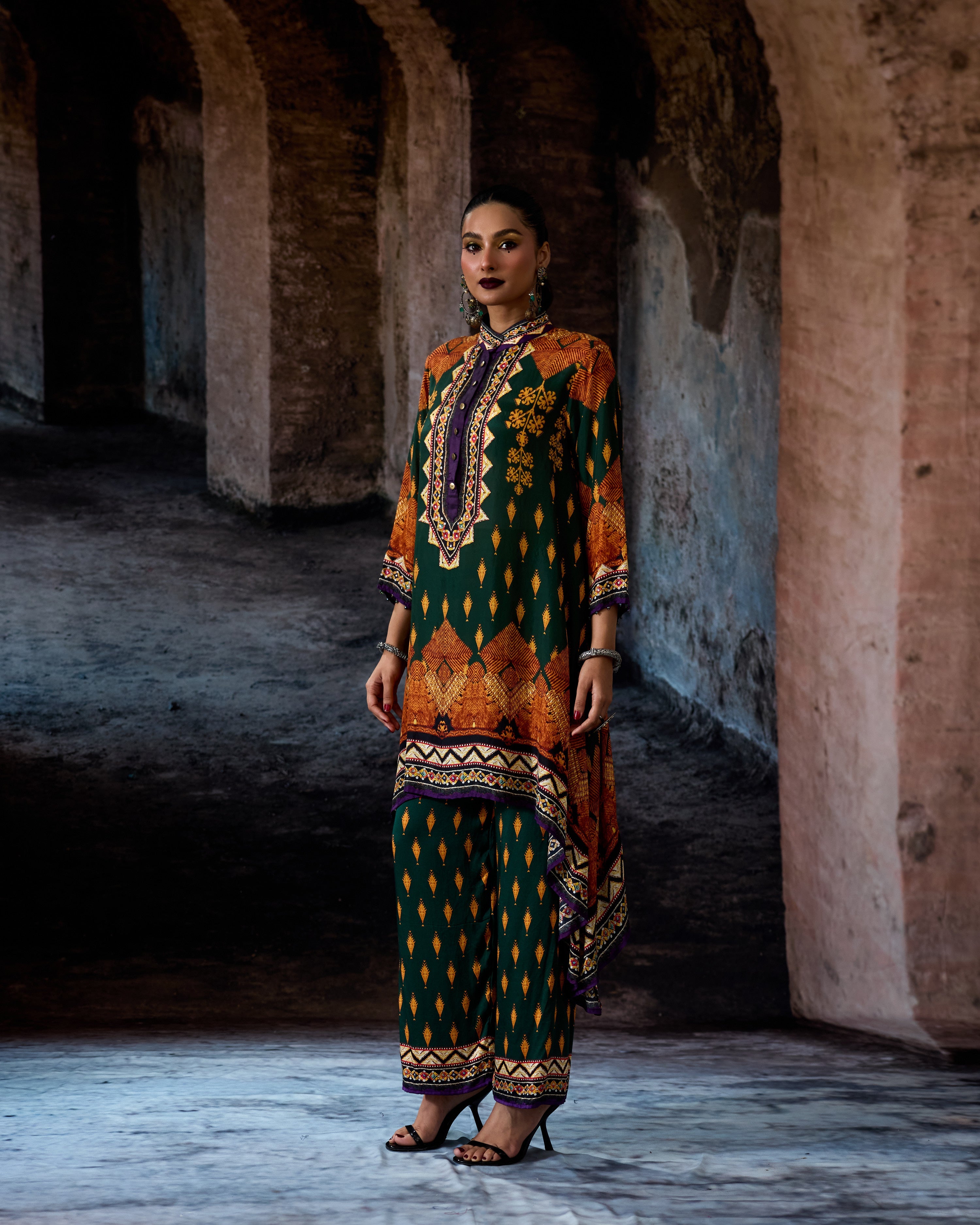 Bethari : Navya - Emerald/Gold