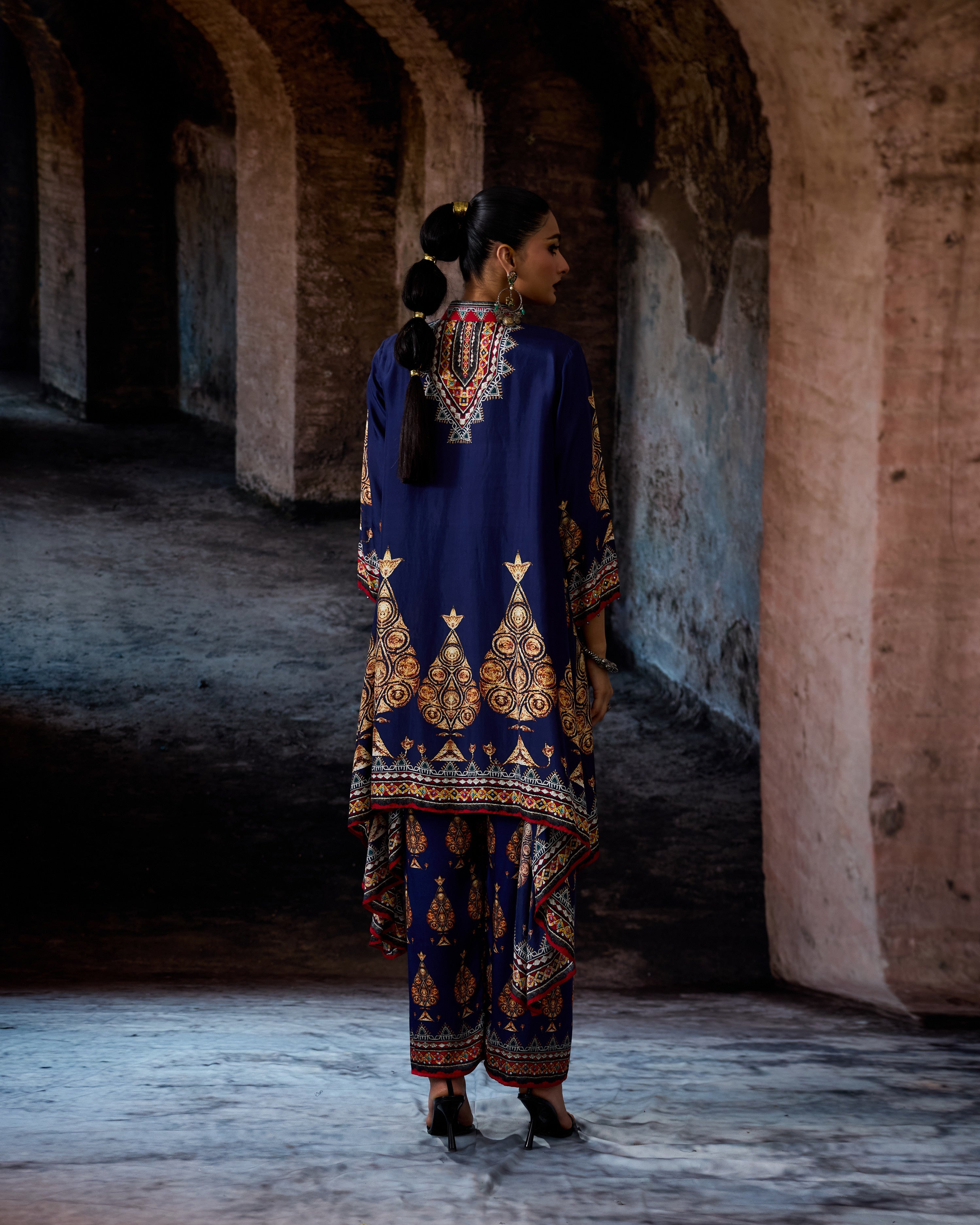 Bethari : Navya - Navy Blue