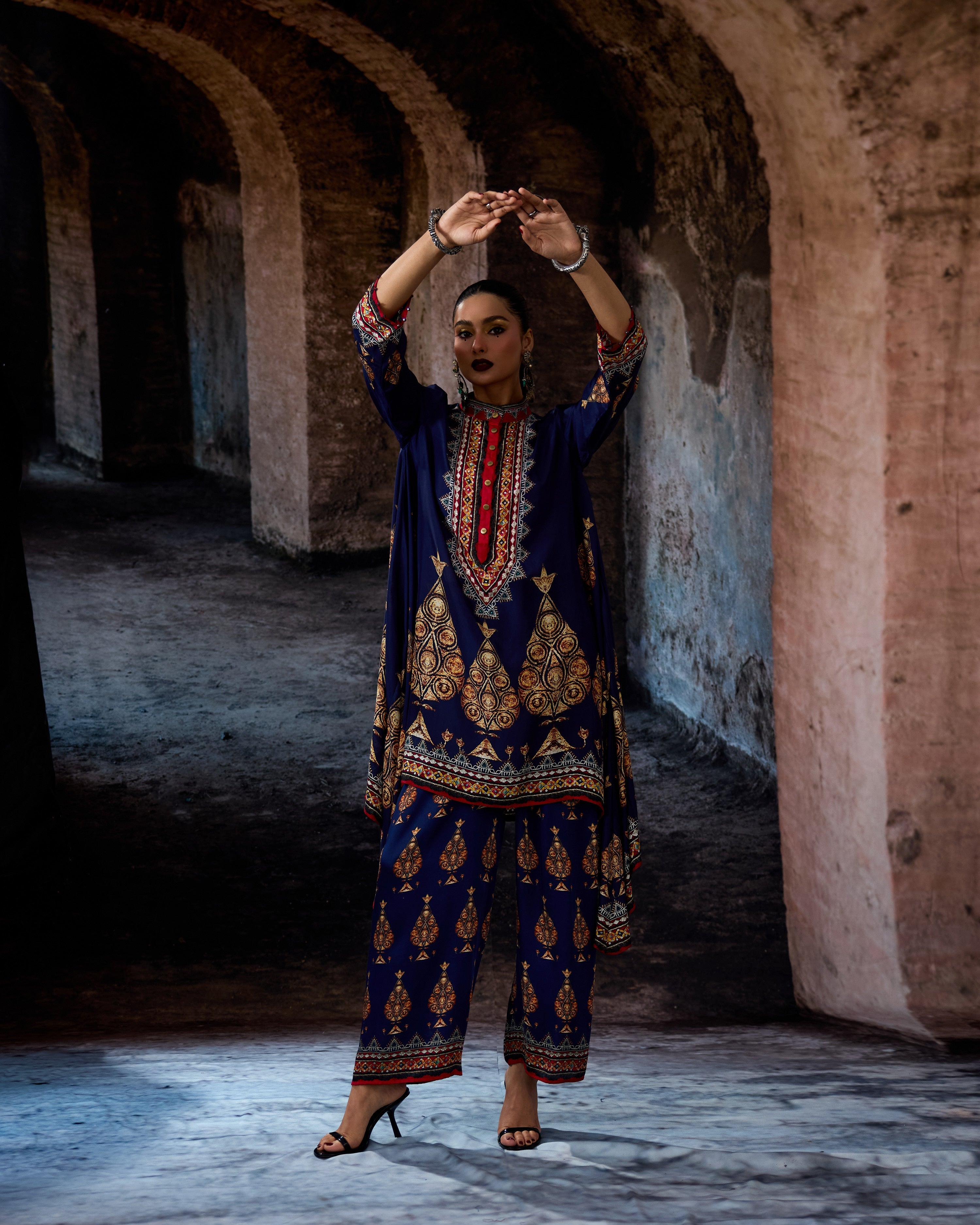 Bethari : Navya - Navy Blue