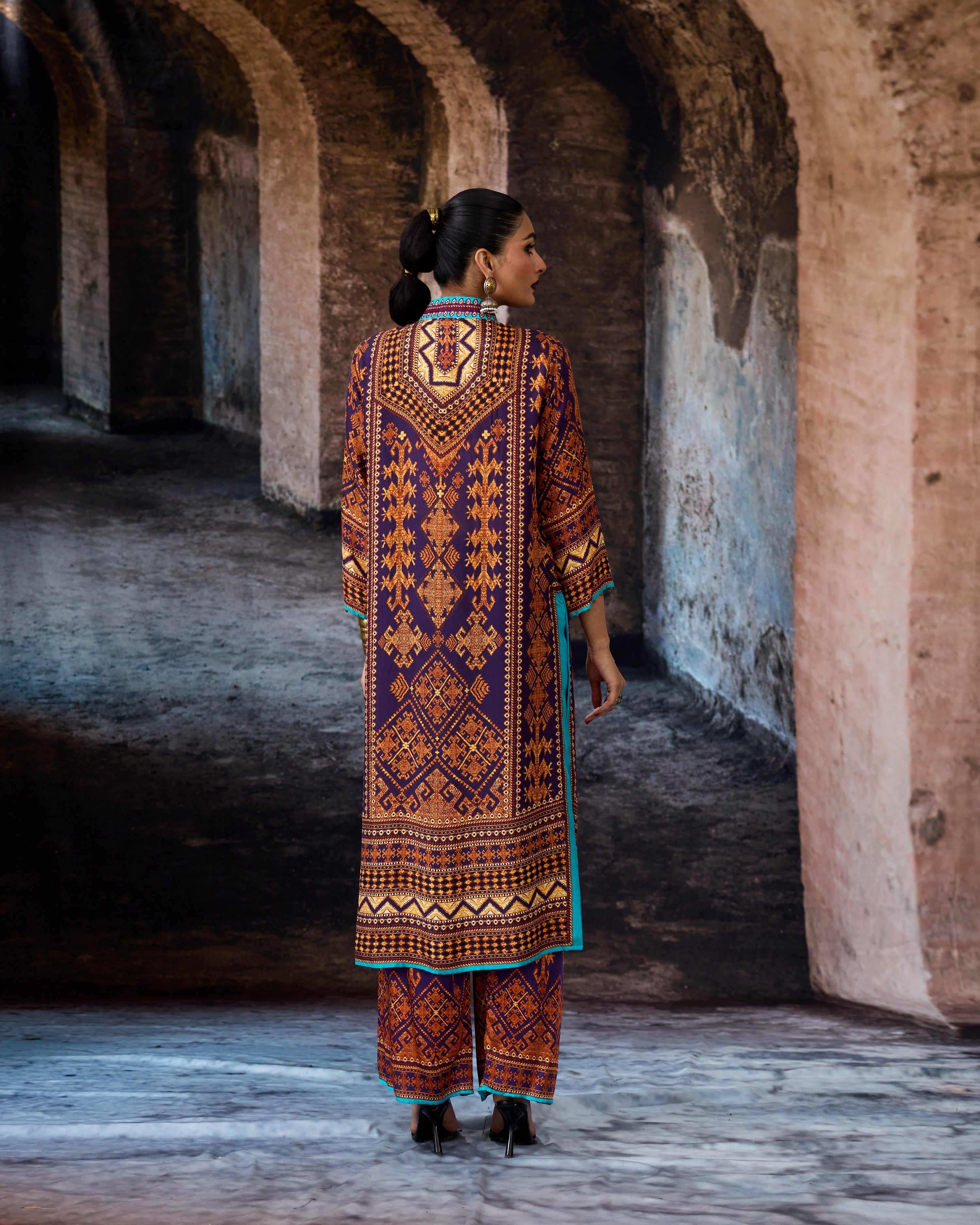 Bethari : Ramin - Purple/Gold